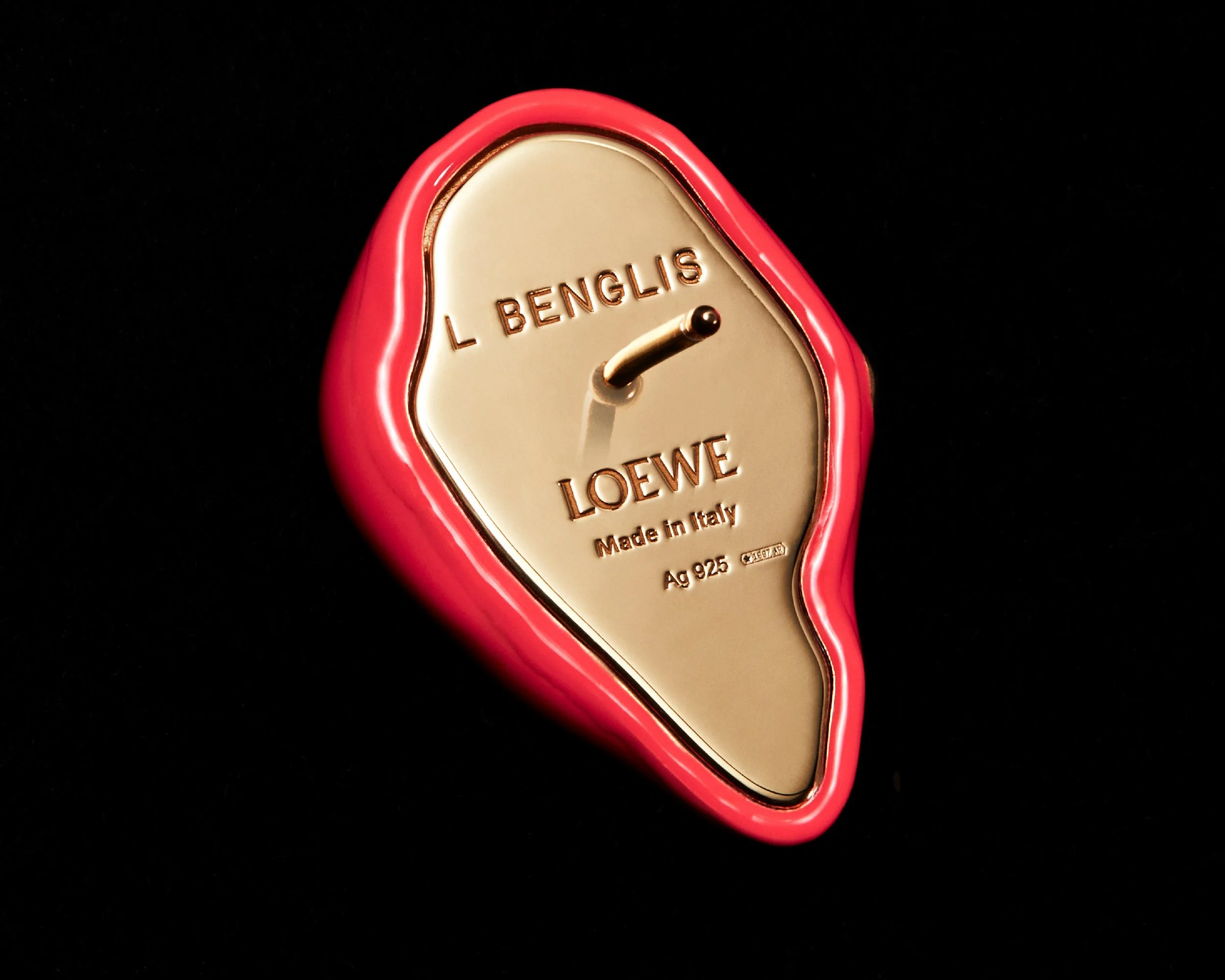 LOEWE_SS24_WOMENS_SHOW_JEWELERY_STILL_LIFE_RGB_CROPPED_5X4_05.jpg