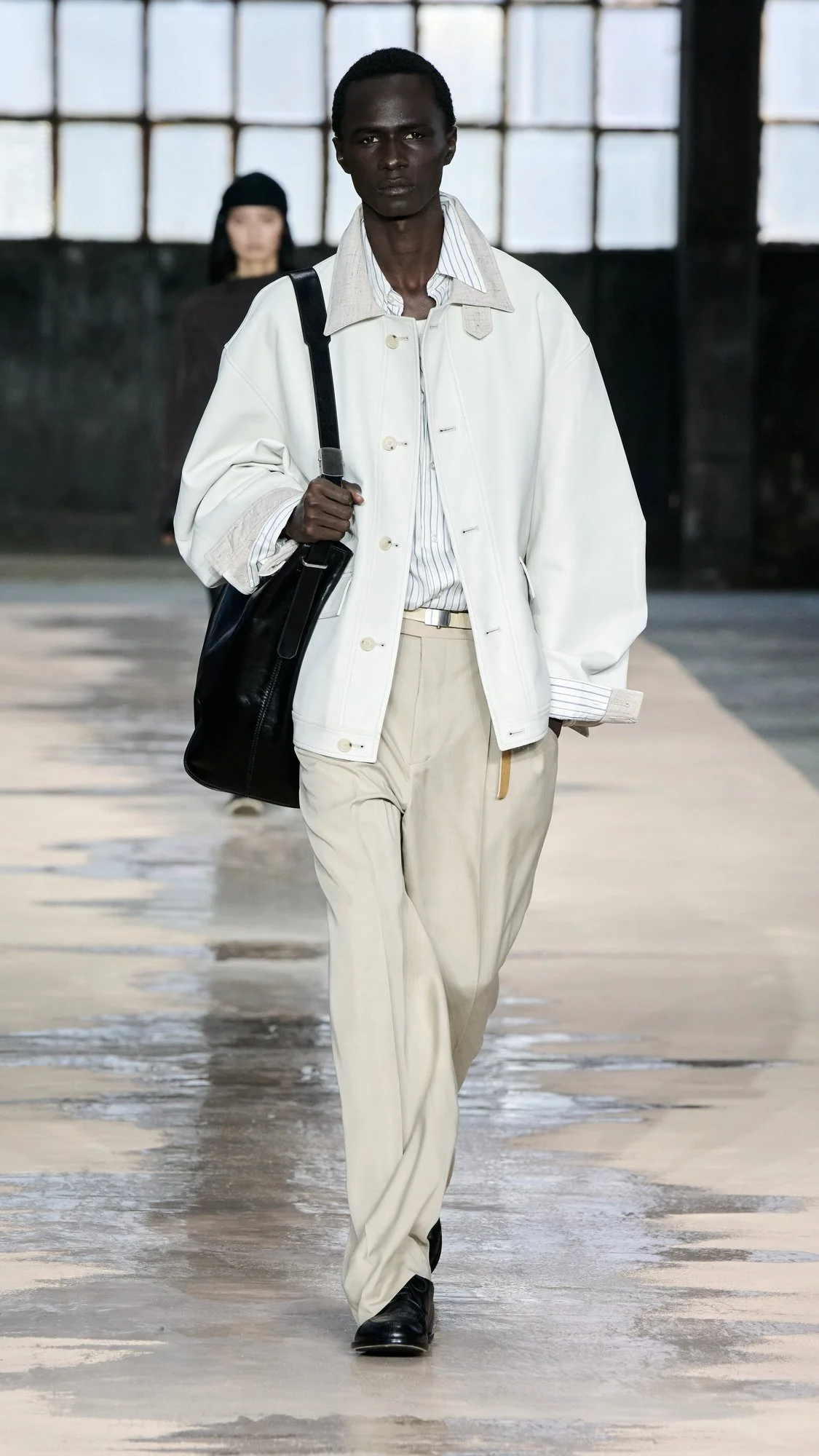 BOSS_Spring_Summer_26_Fashion_Show_RUNWAY_020_9x16__image-mid-res.jpeg