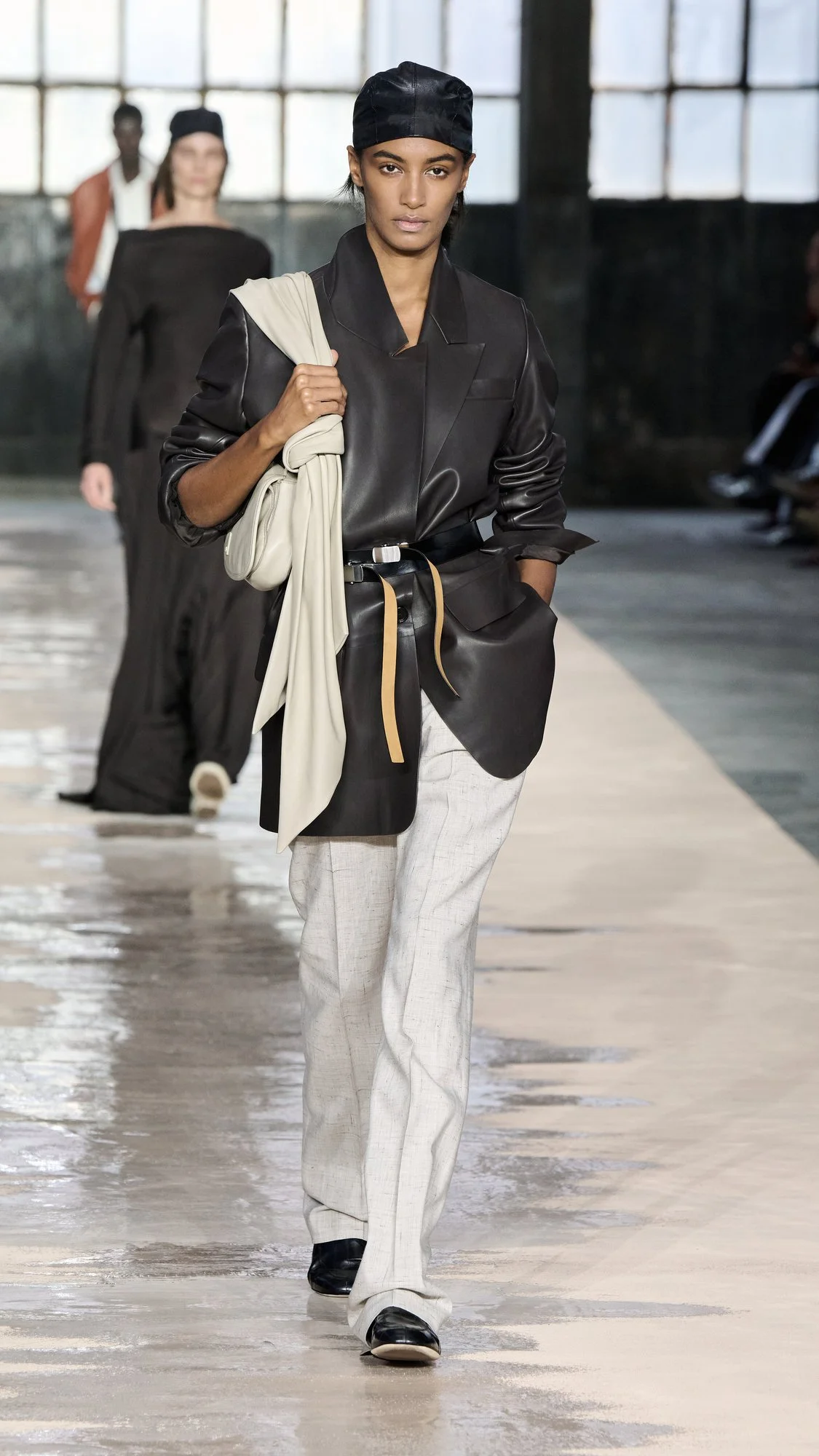 BOSS_Spring_Summer_26_Fashion_Show_RUNWAY_034_9x16__image-mid-res.jpeg