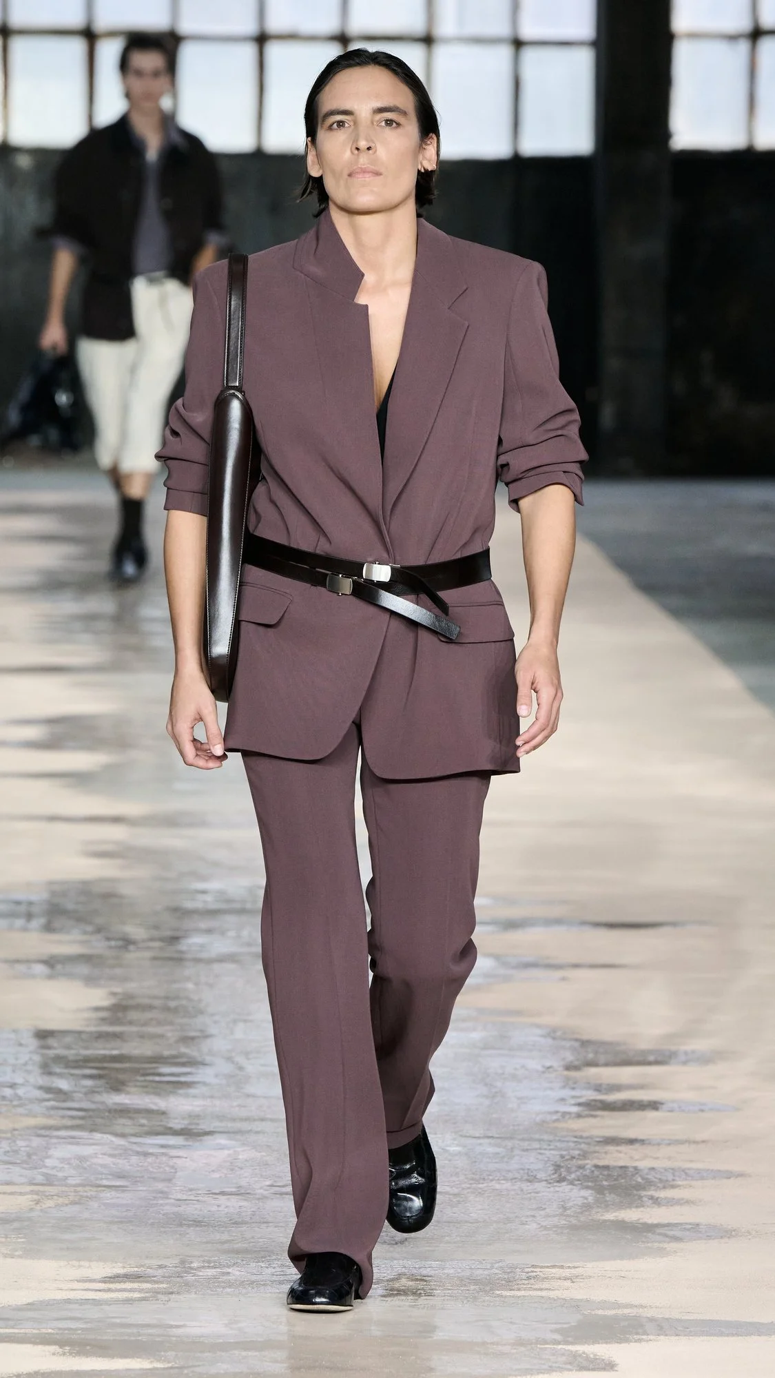 BOSS_Spring_Summer_26_Fashion_Show_RUNWAY_038_9x16__image-mid-res.jpeg