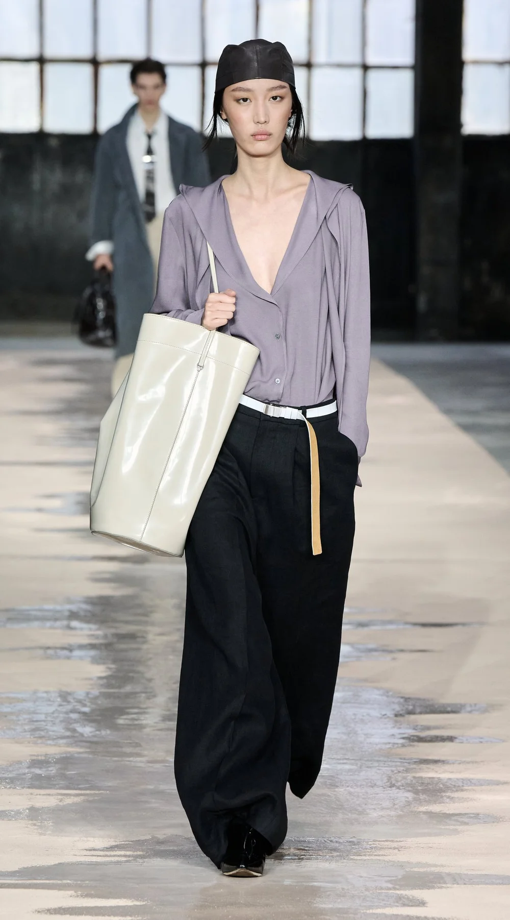 BOSS_Spring_Summer_26_Fashion_Show_RUNWAY_043_9x16__image-mid-res.jpeg