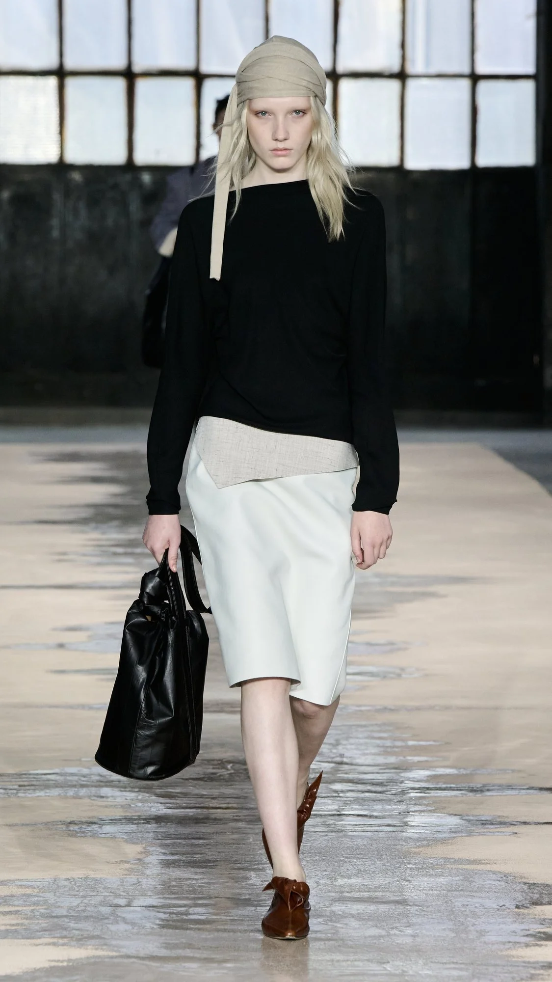 BOSS_Spring_Summer_26_Fashion_Show_RUNWAY_045_9x16__image-mid-res.jpeg