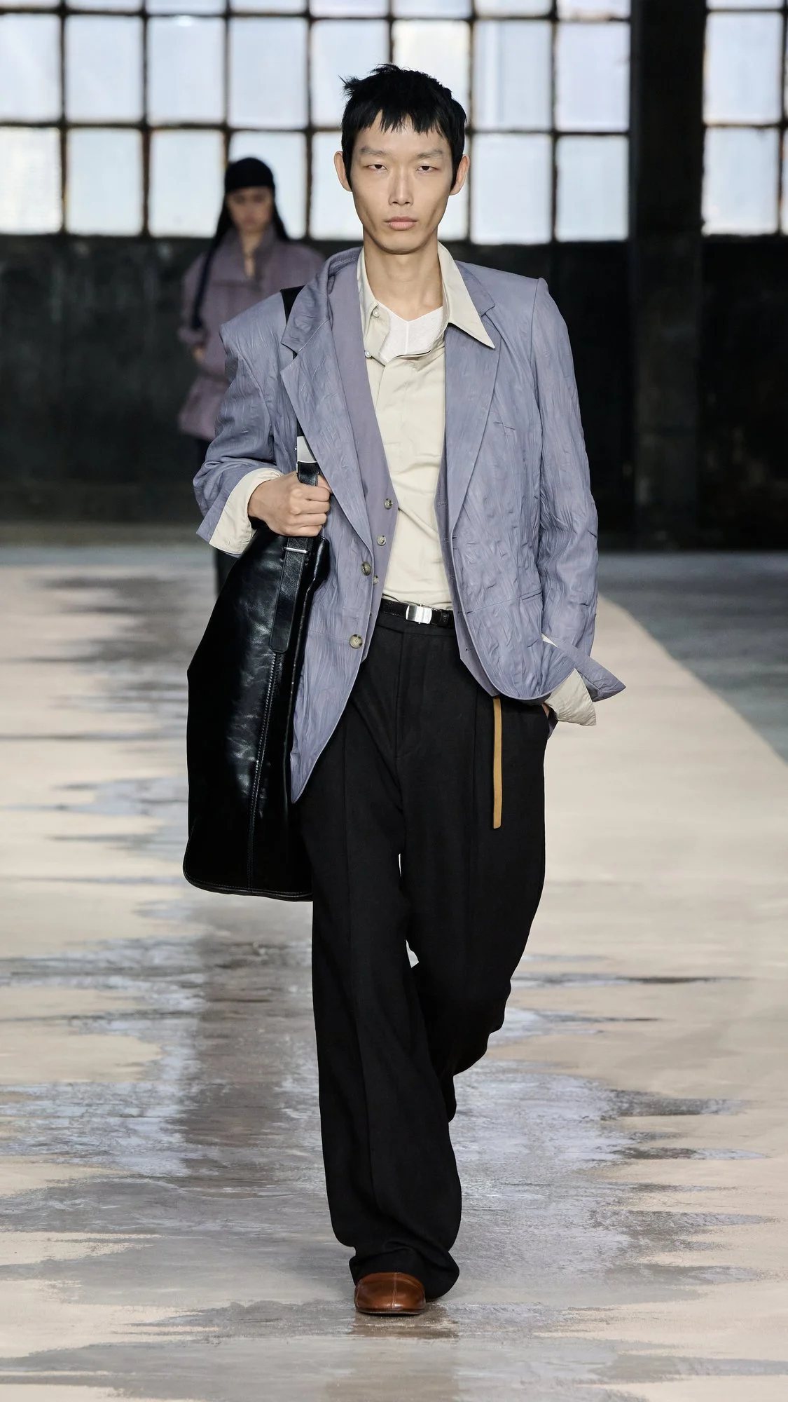 BOSS_Spring_Summer_26_Fashion_Show_RUNWAY_046_9x16__image-mid-res.jpeg