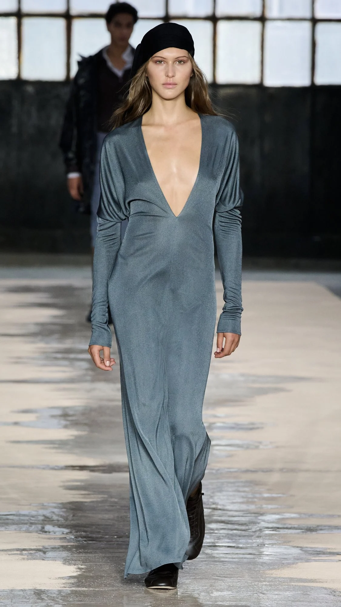 BOSS_Spring_Summer_26_Fashion_Show_RUNWAY_049_9x16__image-mid-res.jpeg