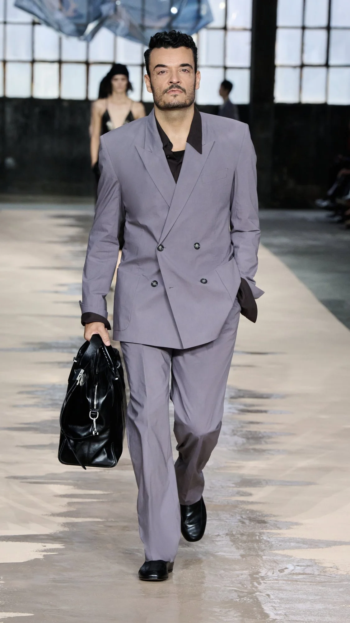 BOSS_Spring_Summer_26_Fashion_Show_RUNWAY_051_9x16__image-mid-res.jpeg