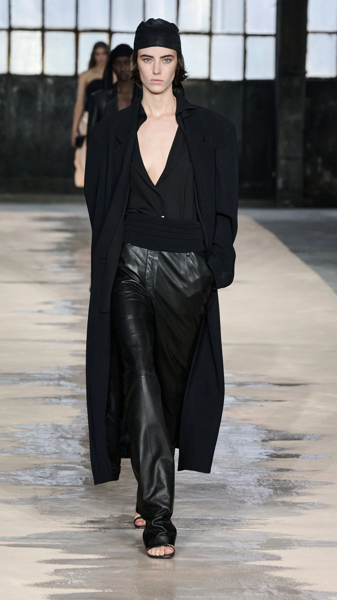 BOSS_Spring_Summer_26_Fashion_Show_RUNWAY_061_9x16__image-mid-res.jpeg