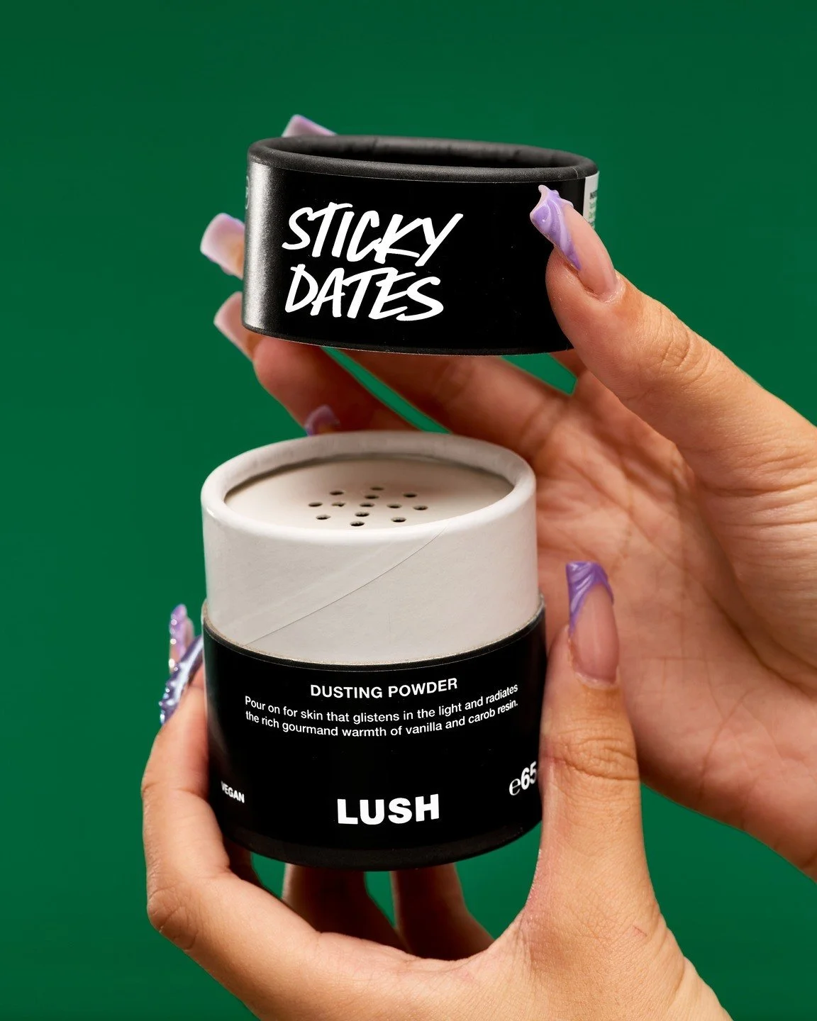 Softness that Sleighs! 
Slip into comfort with our skin-softening dusting powders. Beat the heat, add sparkle, and let ingredients that perfume and cushion the skin dust off dull bodycare routines with a velvet touch!

Check out the full collection o