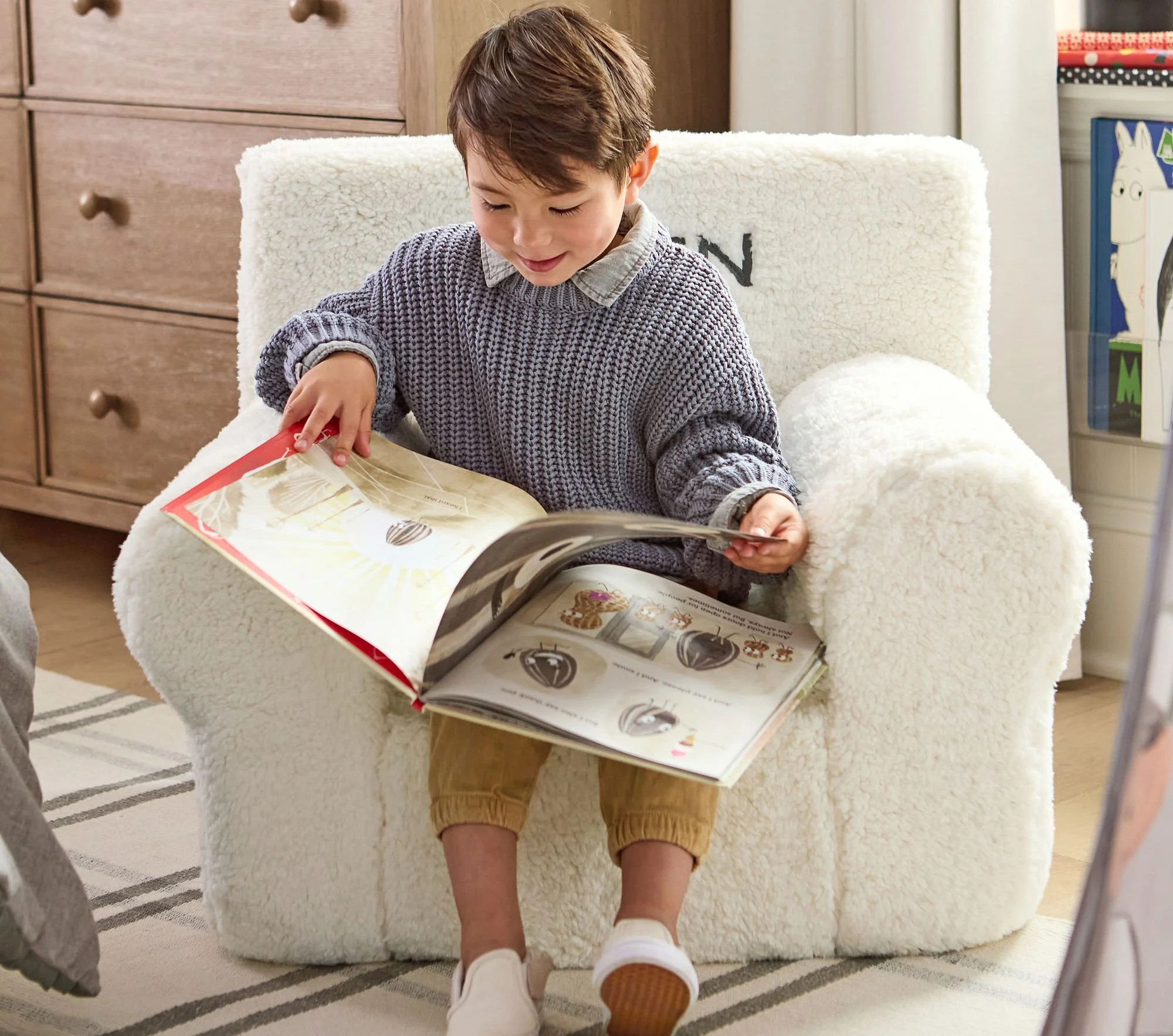 anywhere-chair-cream-sherpa-xl (1).jpg