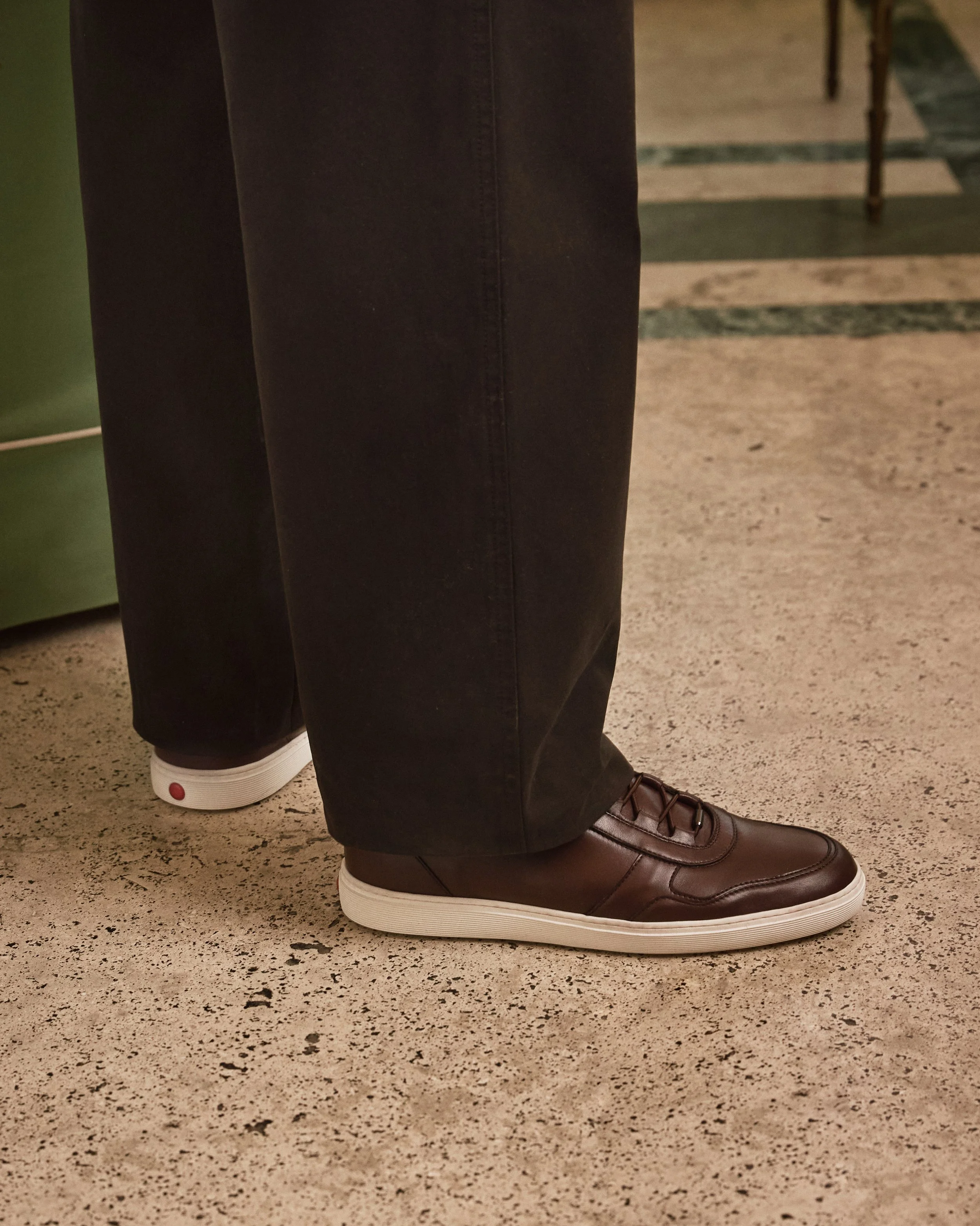TOD_S_MEN_S_FW26-27_RED_DOT_IMAGE_(9).jpg