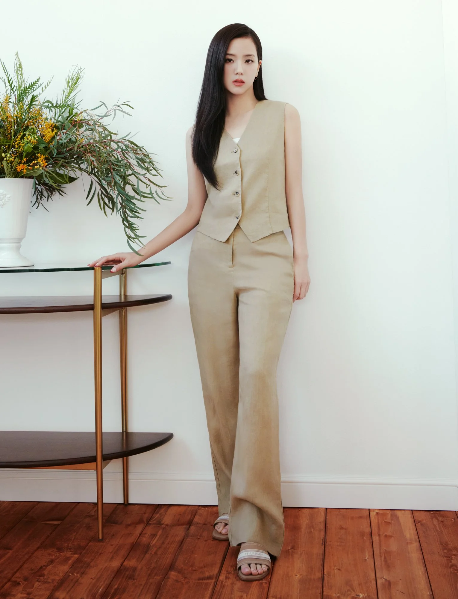 Copy of SP26_JISOO_Linen_Set_Wide.jpg