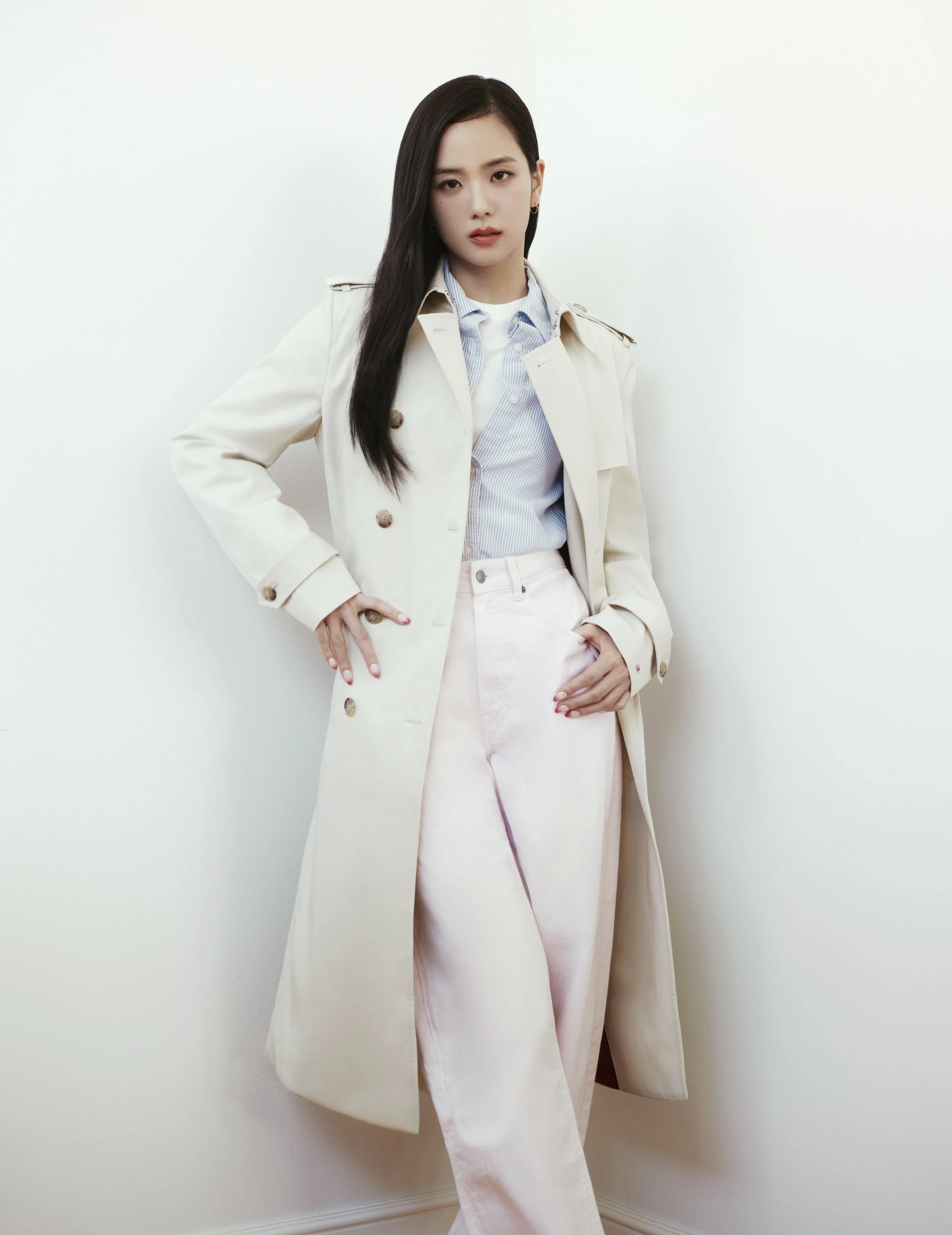 Copy of SP26_JISOO_Midi_Trench.jpg