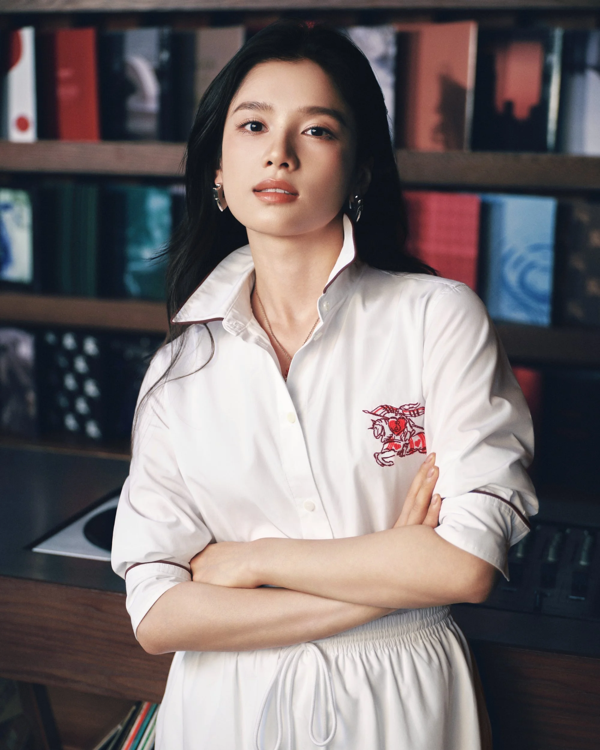 Burberry Chinese Valentine_s Day Campaign Hero Image 4x5-4.jpg