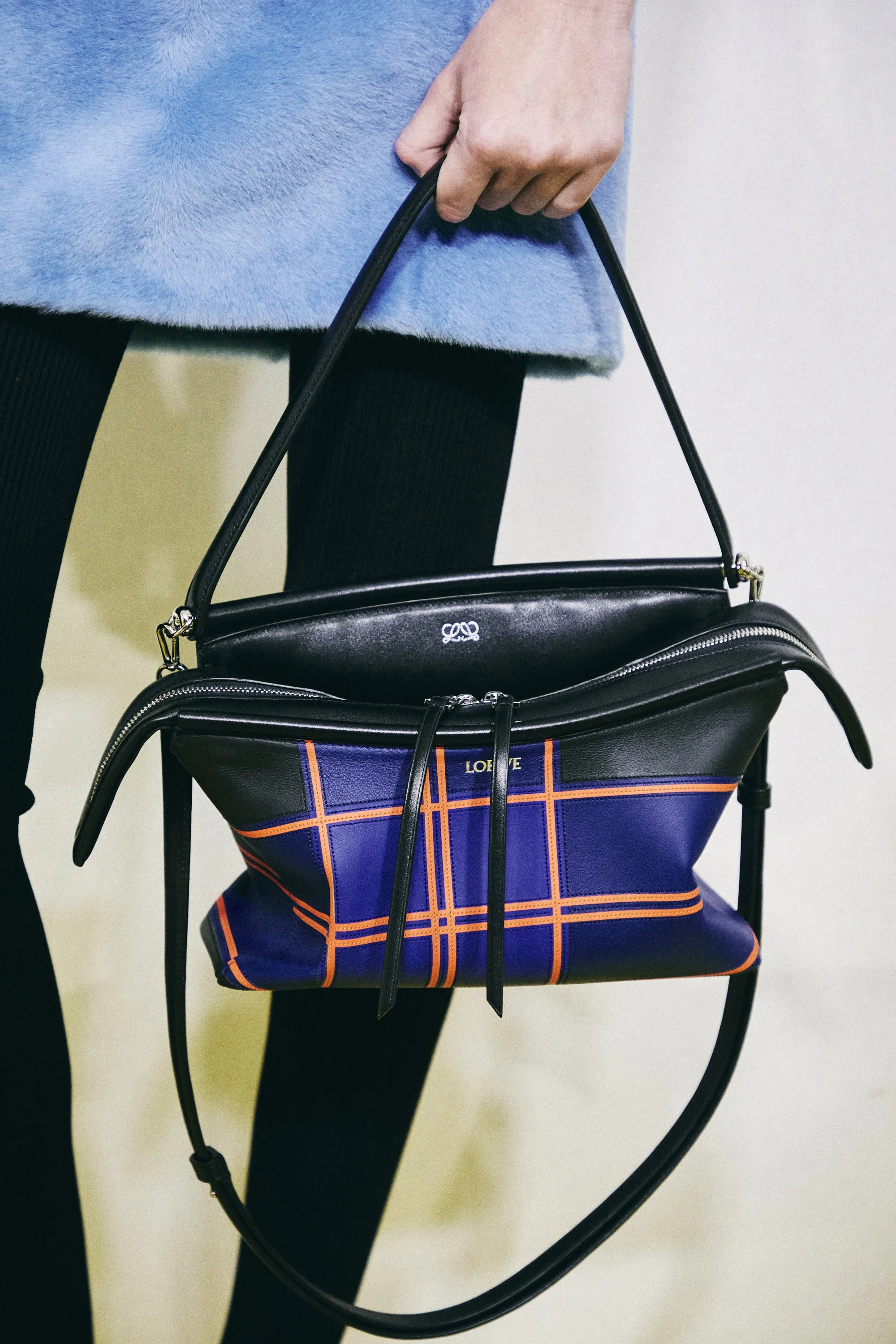 LOEWE FALL WINTER 2026 SHOW COLLECTION DETAILS 23.jpg