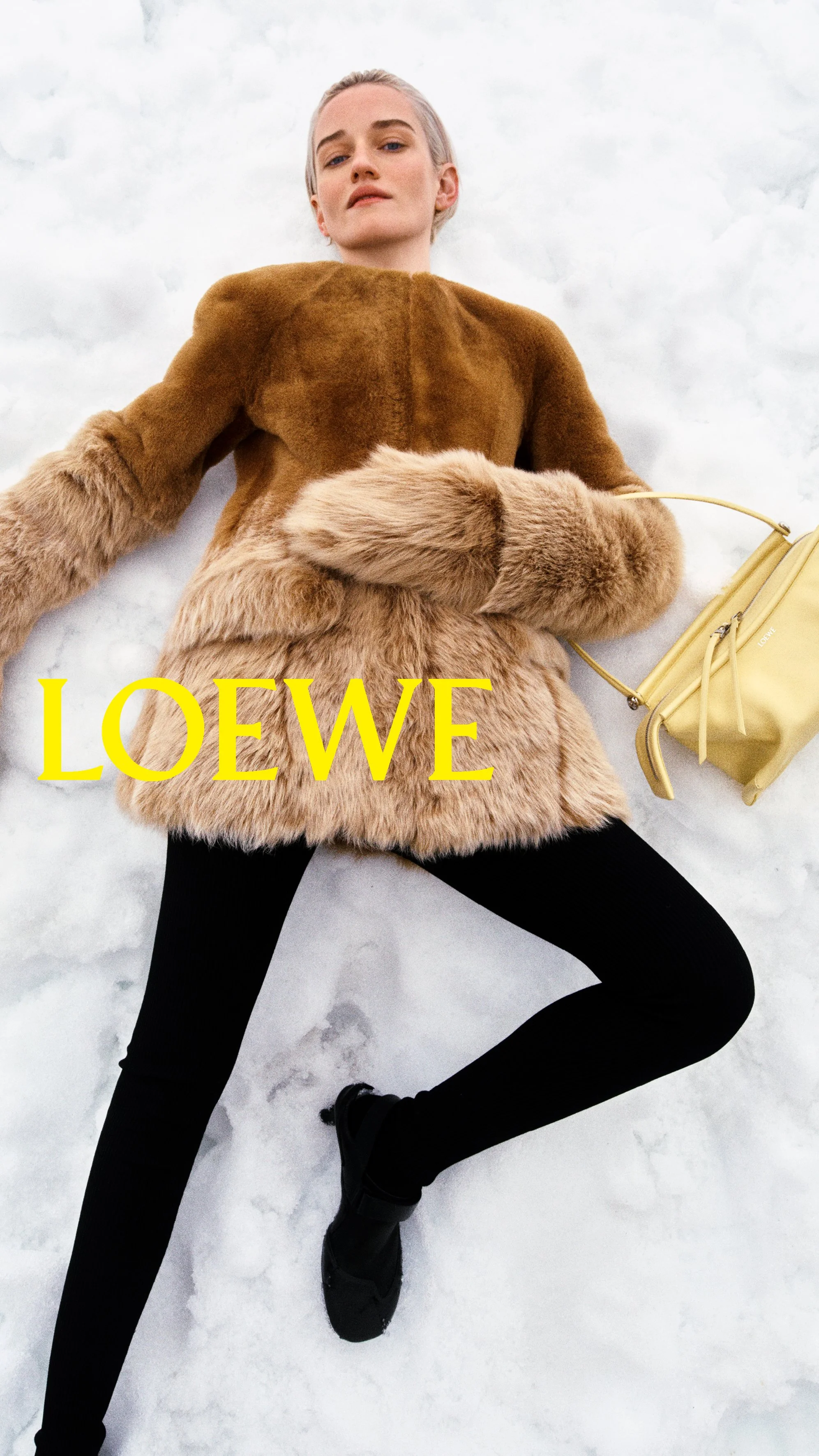 LOEWE FALL WINTER 2026 CAMPAIGN 9x16 JULIA GARNER 02.jpg