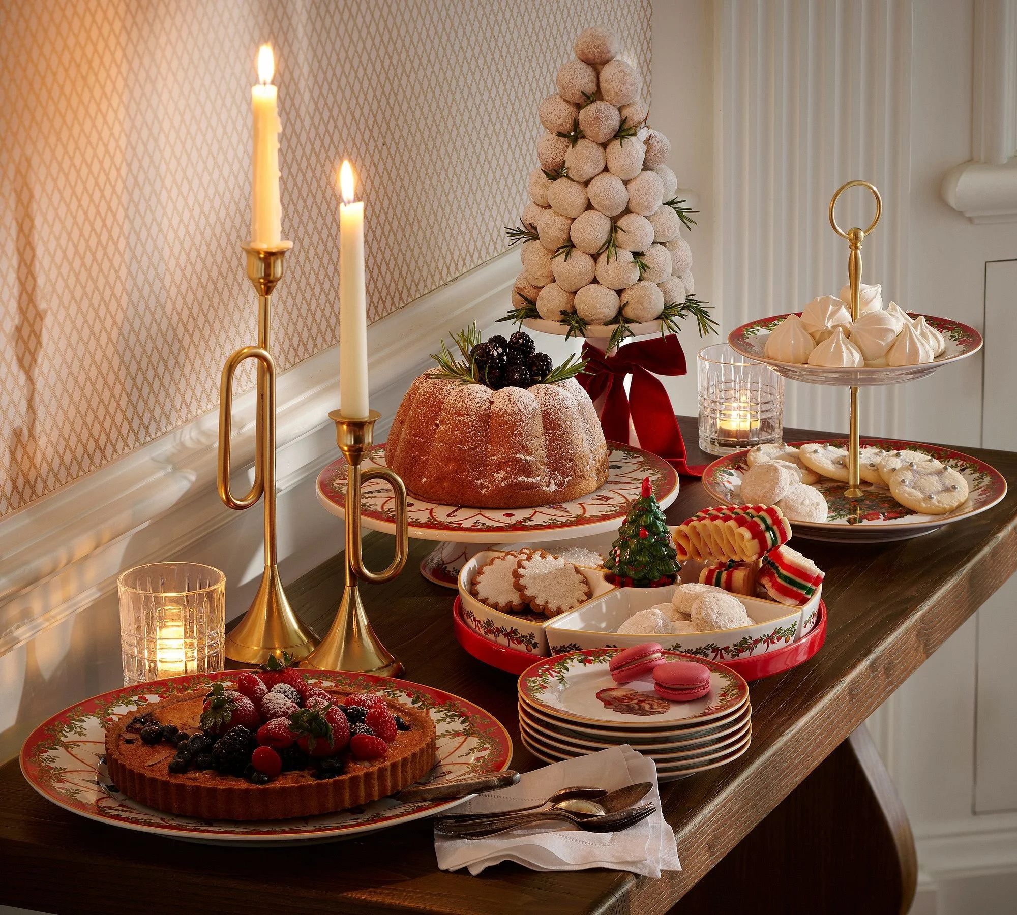 nostalgic-christmas-icon-stoneware-tiered-stand-4-xl.jpg