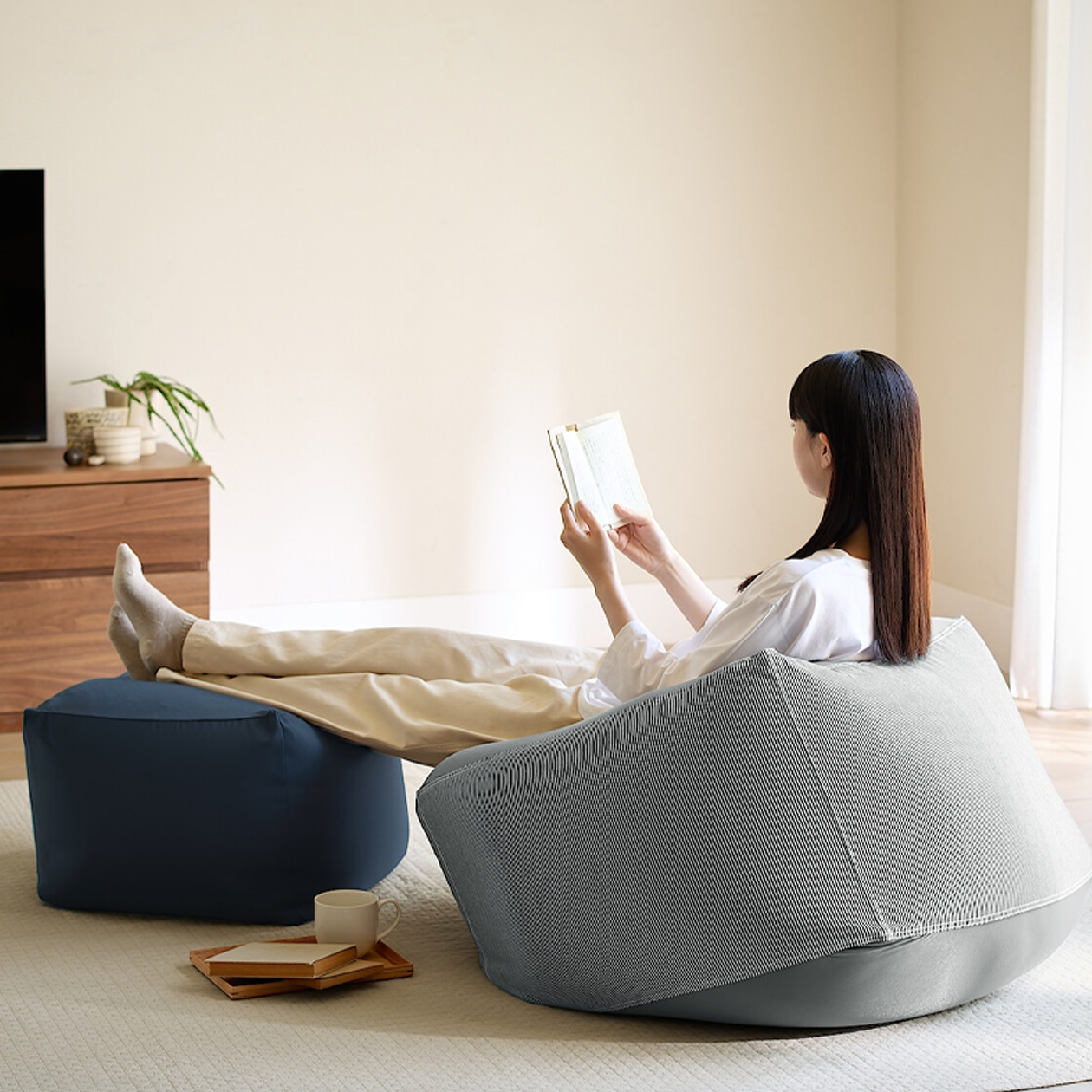 Beads Sofa.png