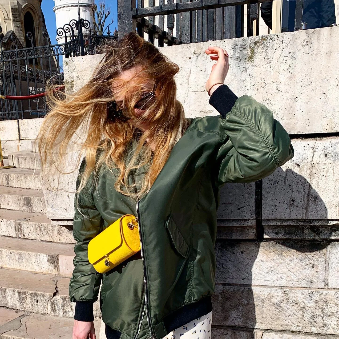 B O N S O I R ? ✨Quand t&rsquo;as pas vu ton lundi matin arriver #sundayblues #sorrywhat Un r&eacute;assort arrive bient&ocirc;t ! #staytuned ☀️