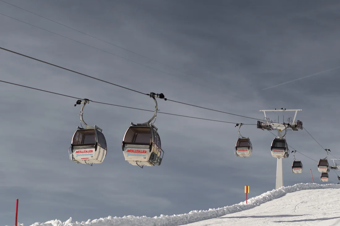 Snow and ski-lift Project: We Travel.jpg