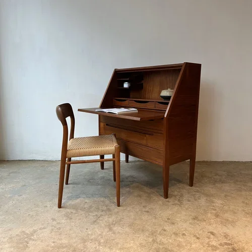 SOLD - Kai Kristiansen Secretary