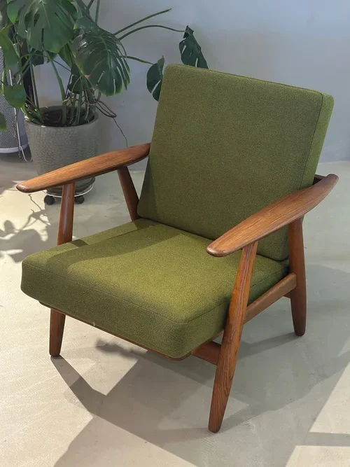 SOLD - Hans J Wegner GE-240 Cigar Easy Chair.