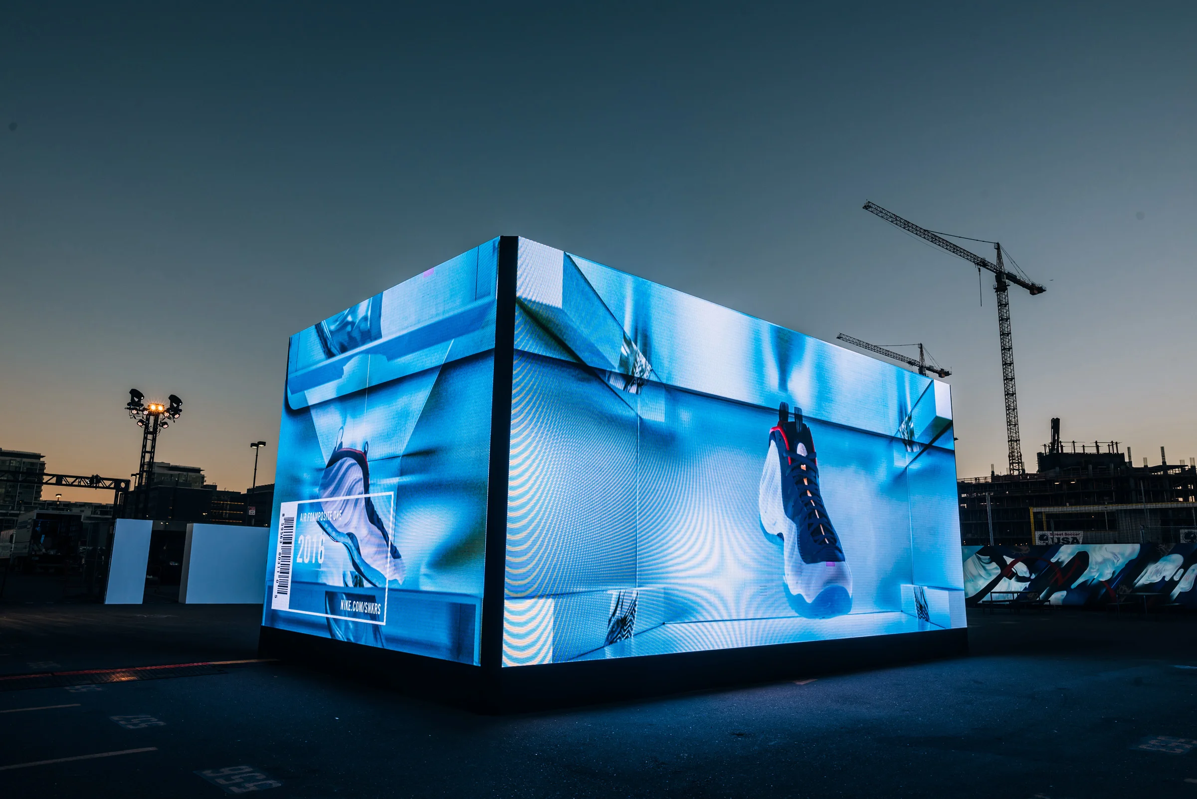 Nike SNKRS Box_3.jpg