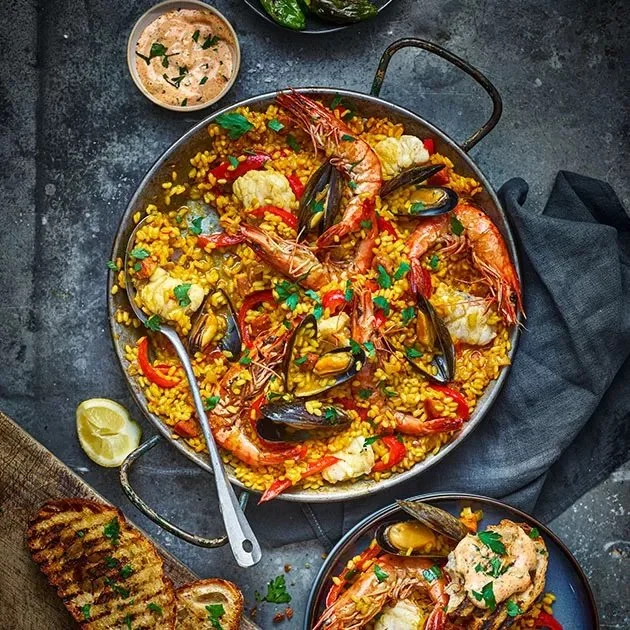 Seafood Paella With Aioli & Garlic Toasts