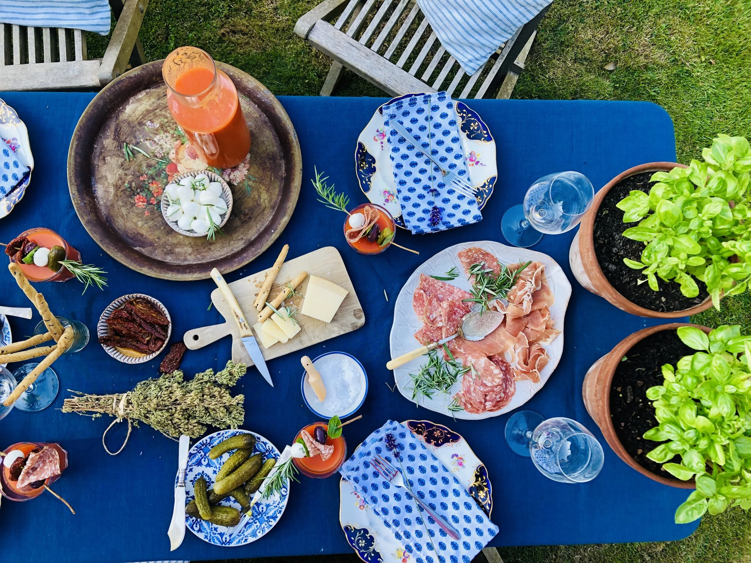 Social Distance Drinks Party!