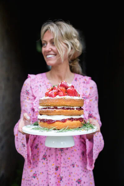 Orange Blossom Summer Sponge With Strawberries