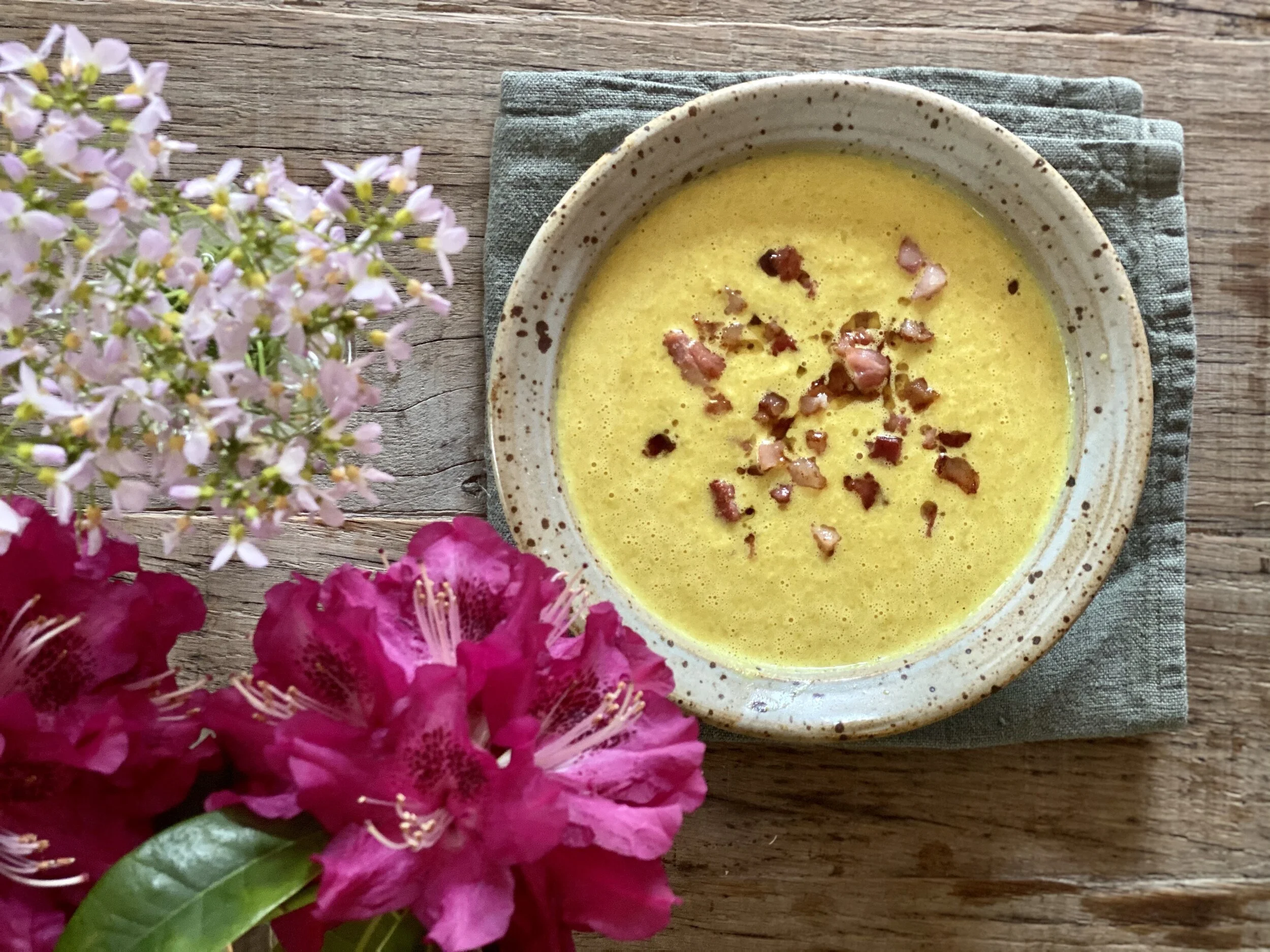 Curried Parsnip & Apple Soup