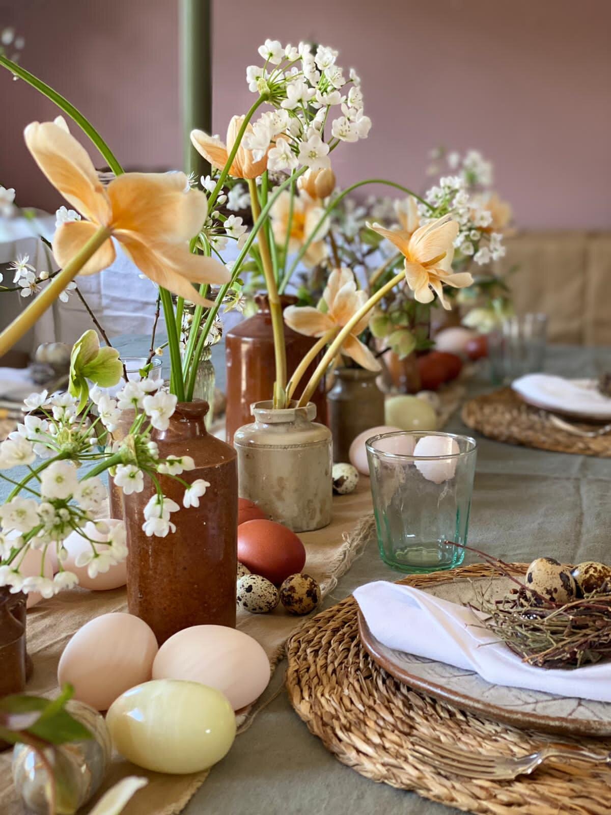 Easter Table 7.JPG