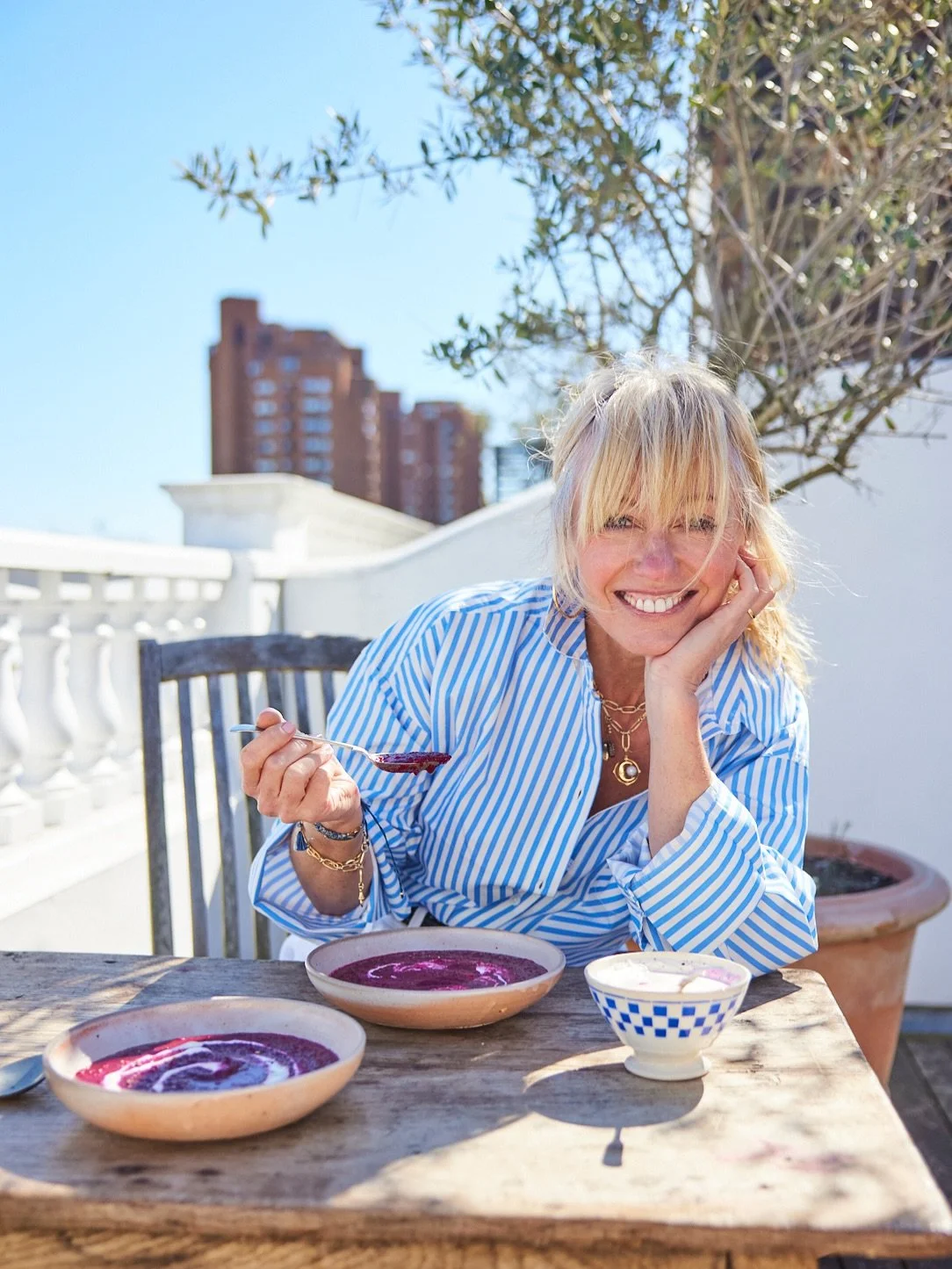 It&rsquo;s launch day!!! 💥&hearts;️🥳🙏☺️ Happy Cooking will be officially launched today&hellip; &hearts;️ 

Sharing these pics today because they were the first photos we did in the start of the summer when making my book. @davidloftus captured ev