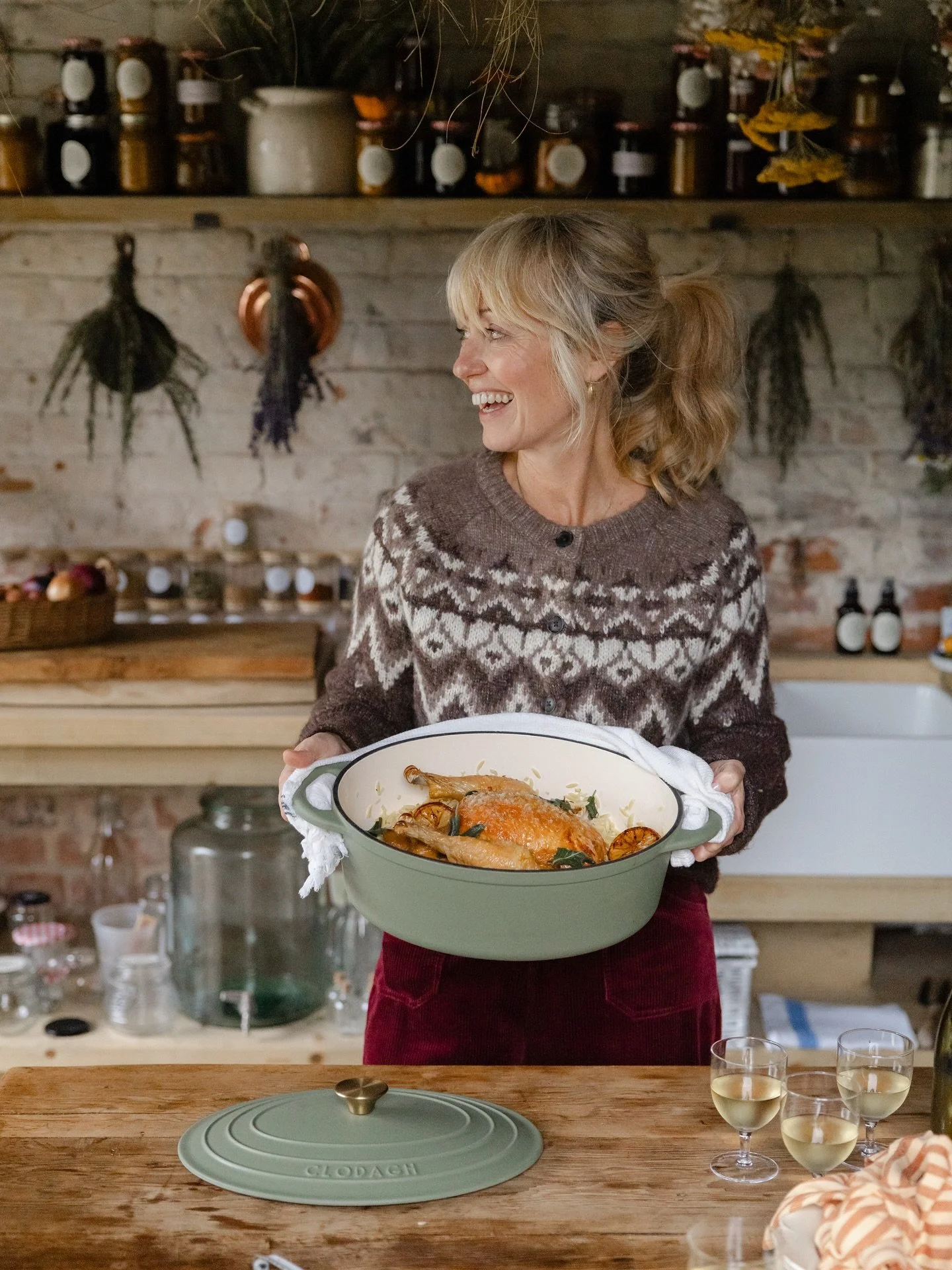 The one pot that cooks everything 💚 My fabulous Casserole Pot available exclusively @honeybyclodagh 🌟 

We&rsquo;re at @spiritfairs starting tomorrow in stand M45! With all my @honeybyclodagh range and also some new exciting products that we can&rs