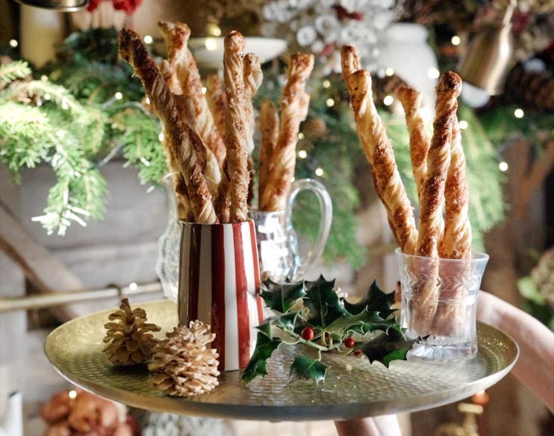 Cacio E Pepe Cheese Straws