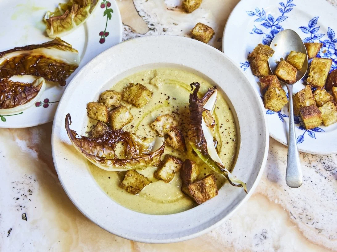 Roasted Cauliflower, Garlic &amp; Cashew Soup