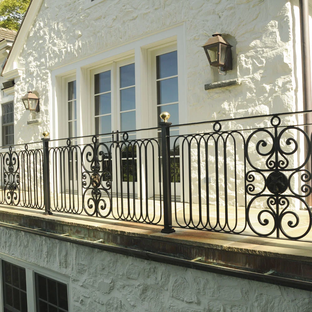 01_balconiesb.jpg