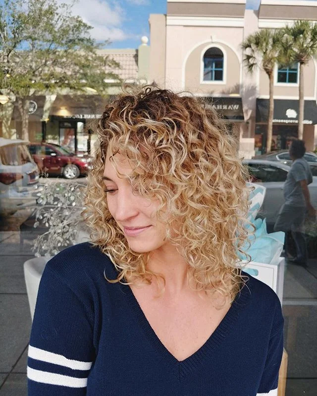 Back to my favorite hair dresser helping my curls look healthier than ever. Thank you @hairhoodoo for the last 20 years(?)