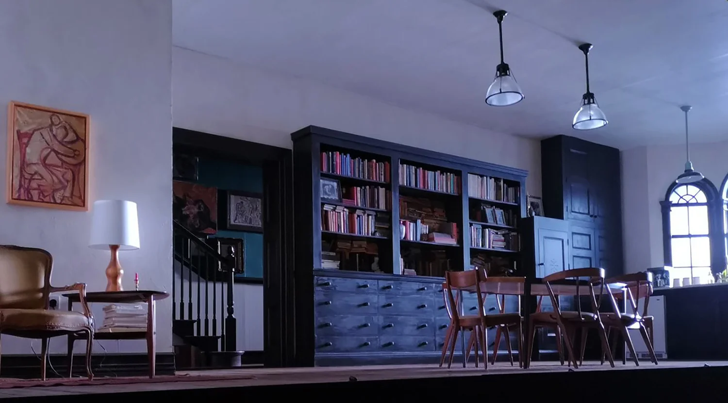 apologia | set design