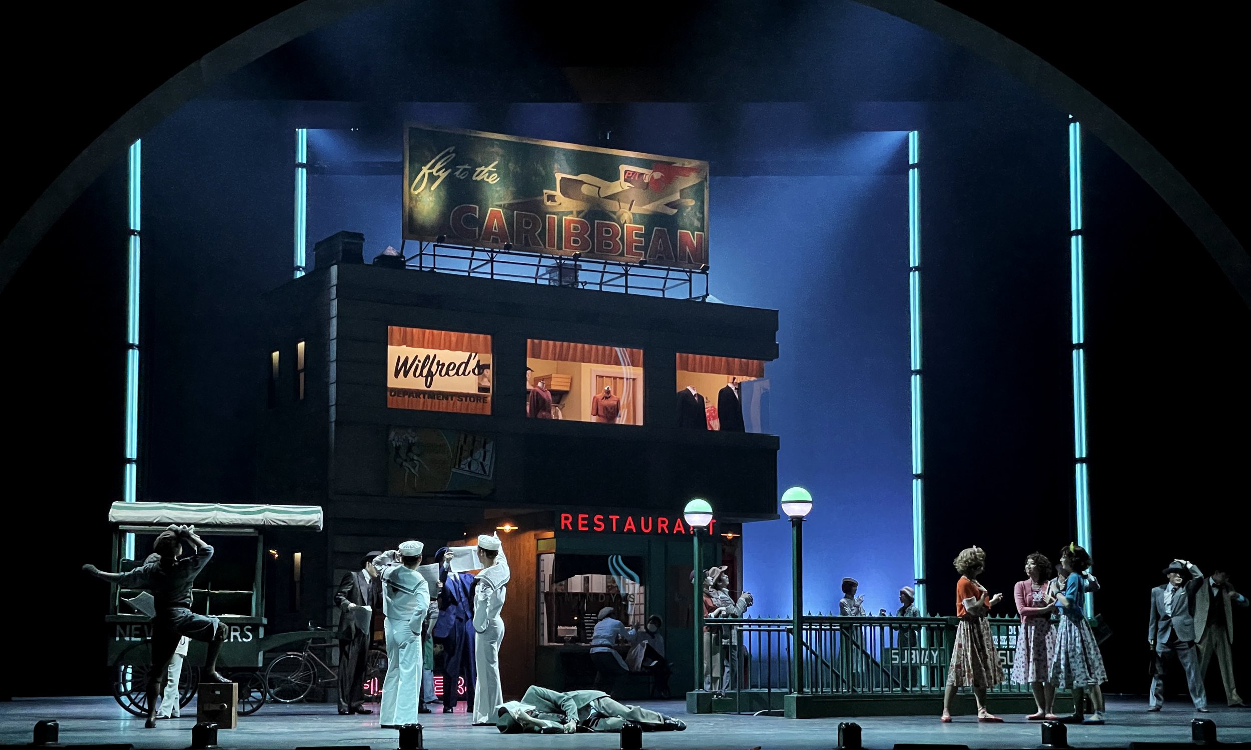 GUYS AND DOLLS | SET DESIGN