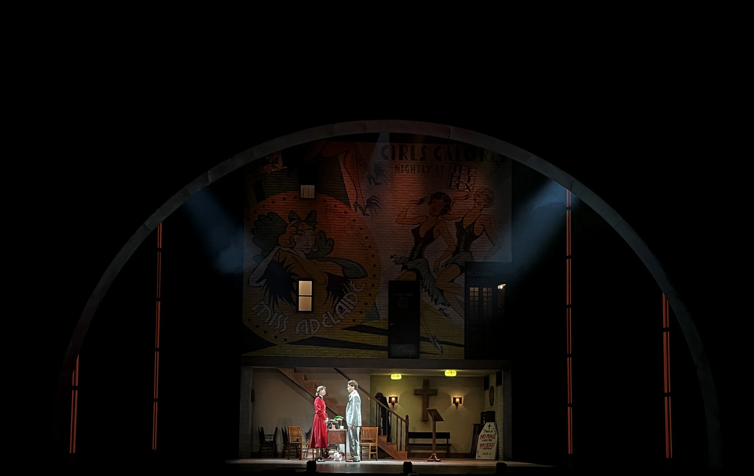 GUYS AND DOLLS | SET DESIGN