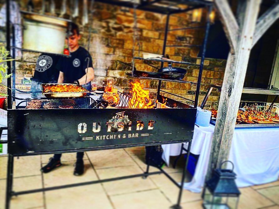 Last year this piece of kit got nicked(price you pay for living in B town ) but got another one commissioned by @ghost_forge_metalworks ready for wedding season!! #wedding #yorkshirecaterers #weddingcatering #weddingcaterer #food #bar