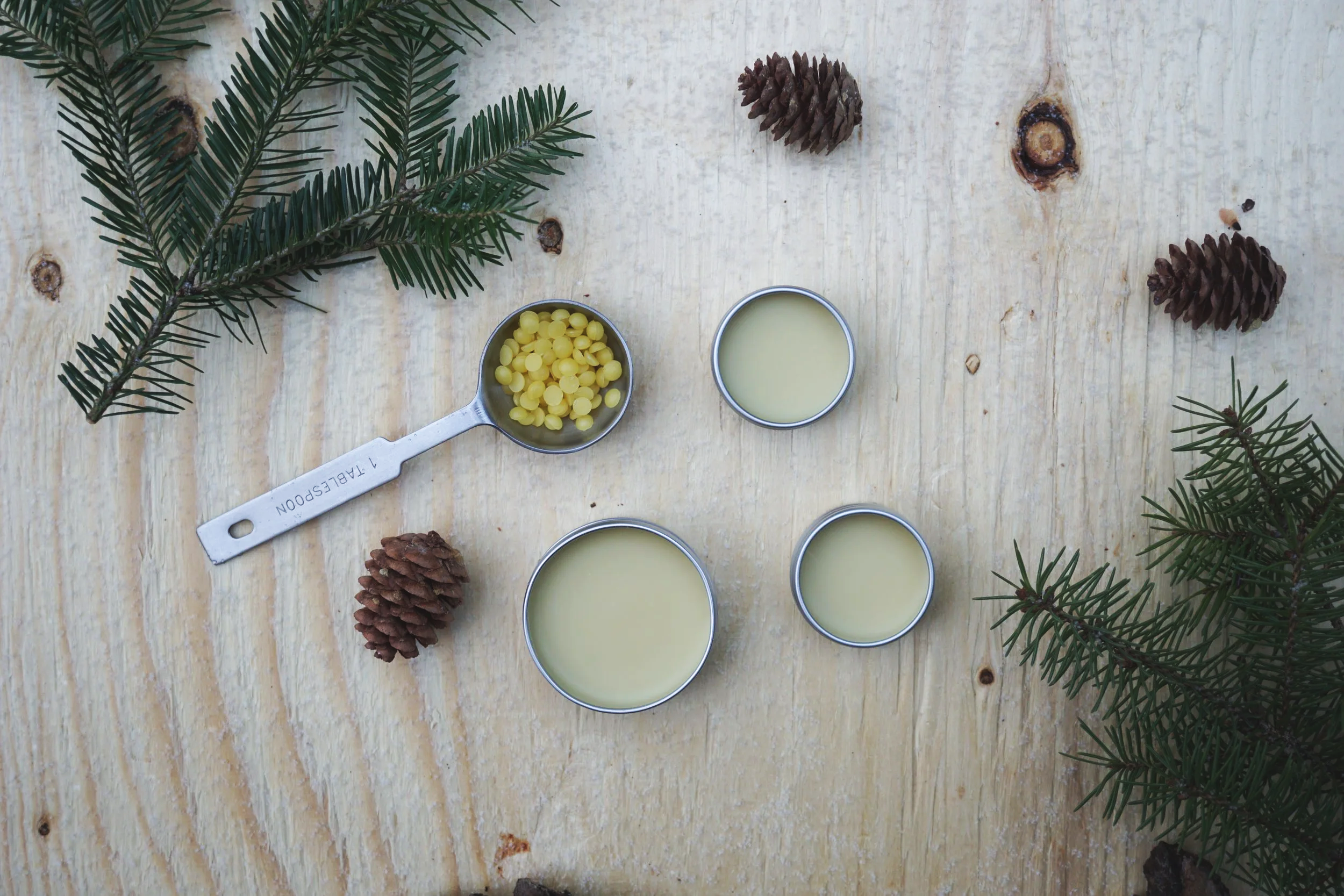 Baume naturel à la résine de conifères