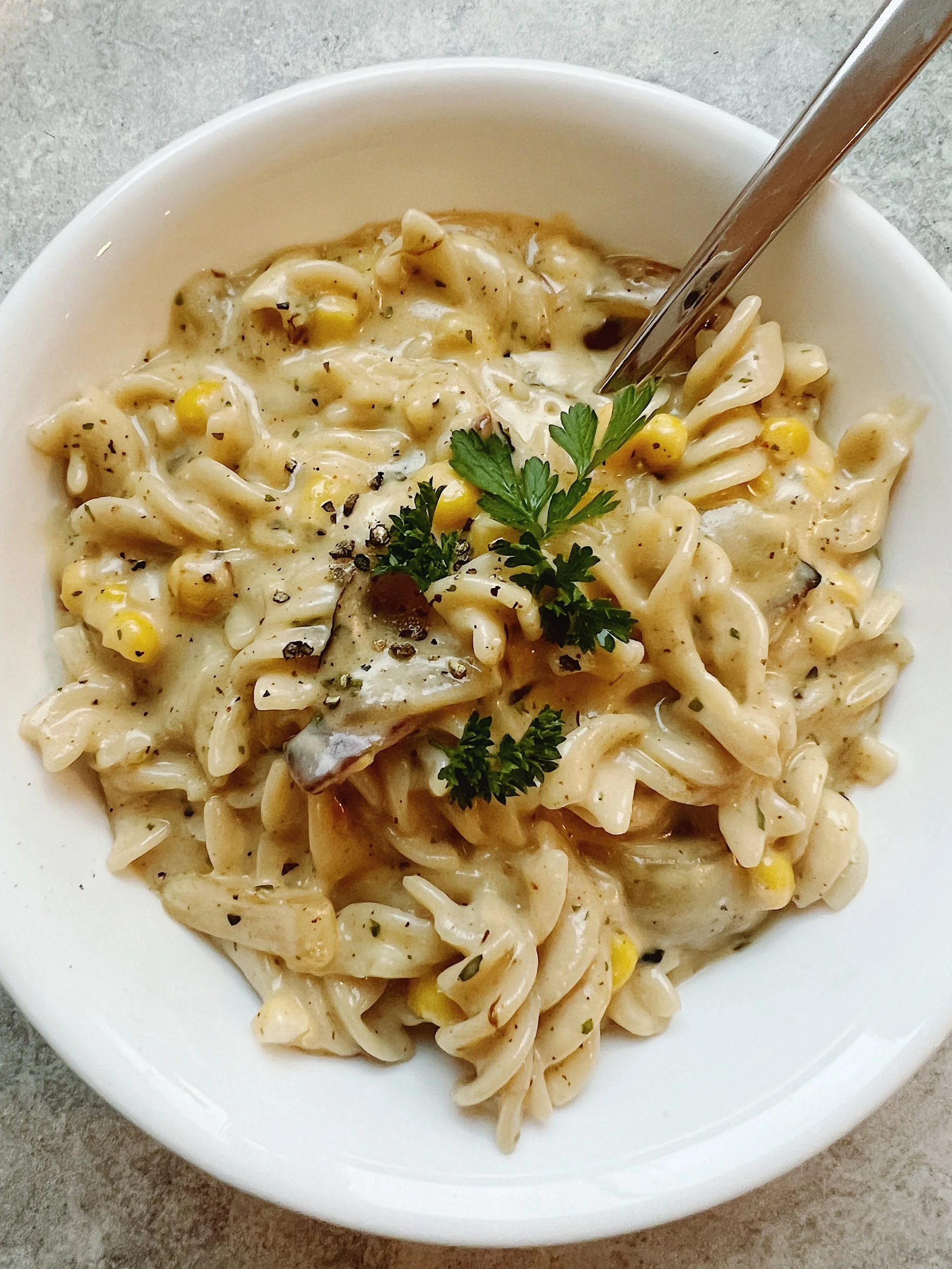 Instant Pot GF Mac and Cheese with Caramelized Onion and Corn