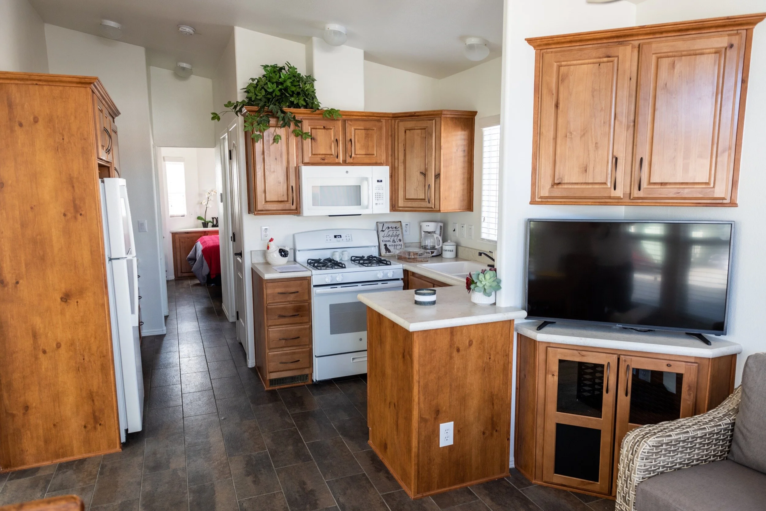 Cottage-web-P7W7.jpg