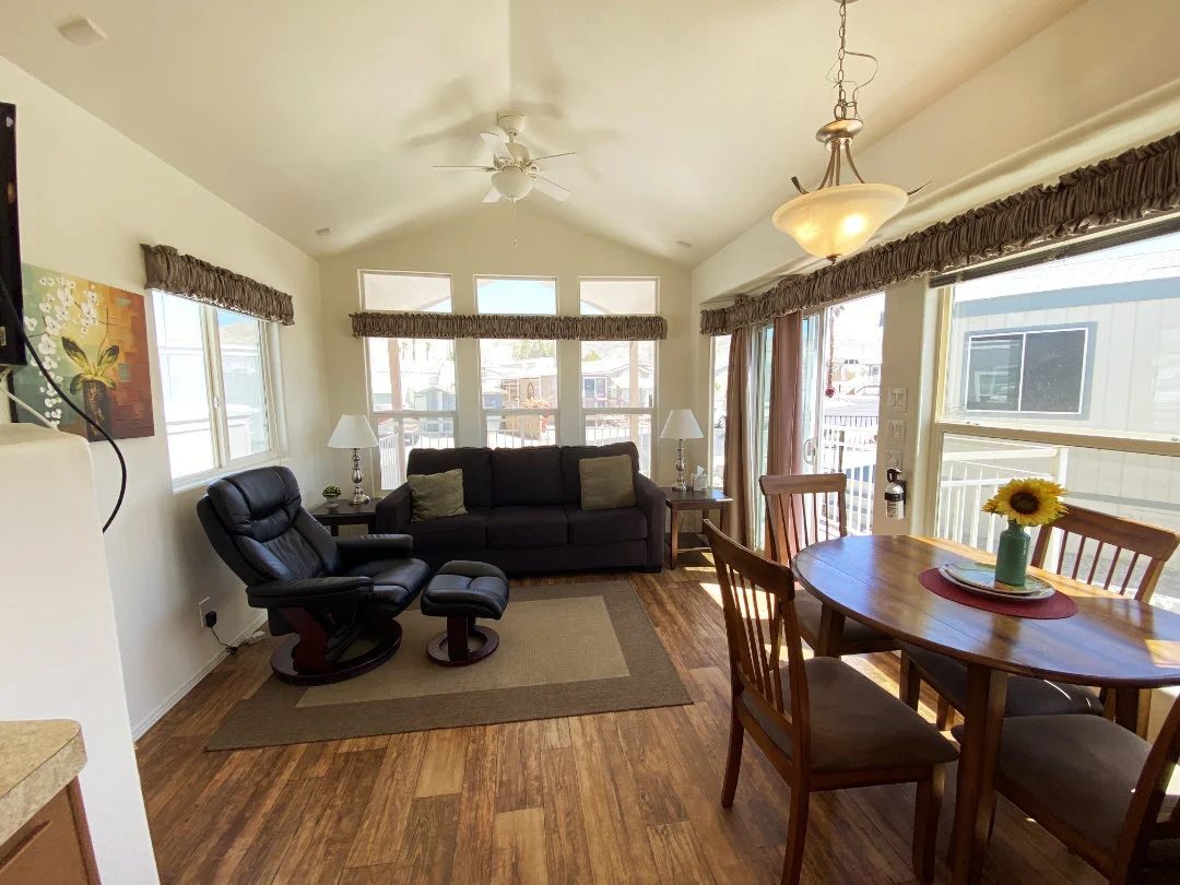 53-living-room.jpg