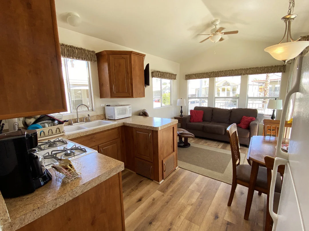 40-kitchen-3.jpg