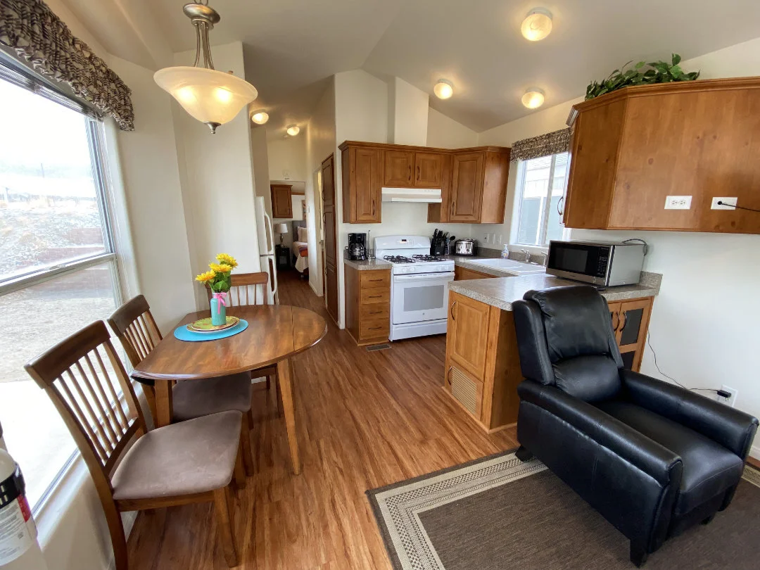 home-401-interior-2.jpg