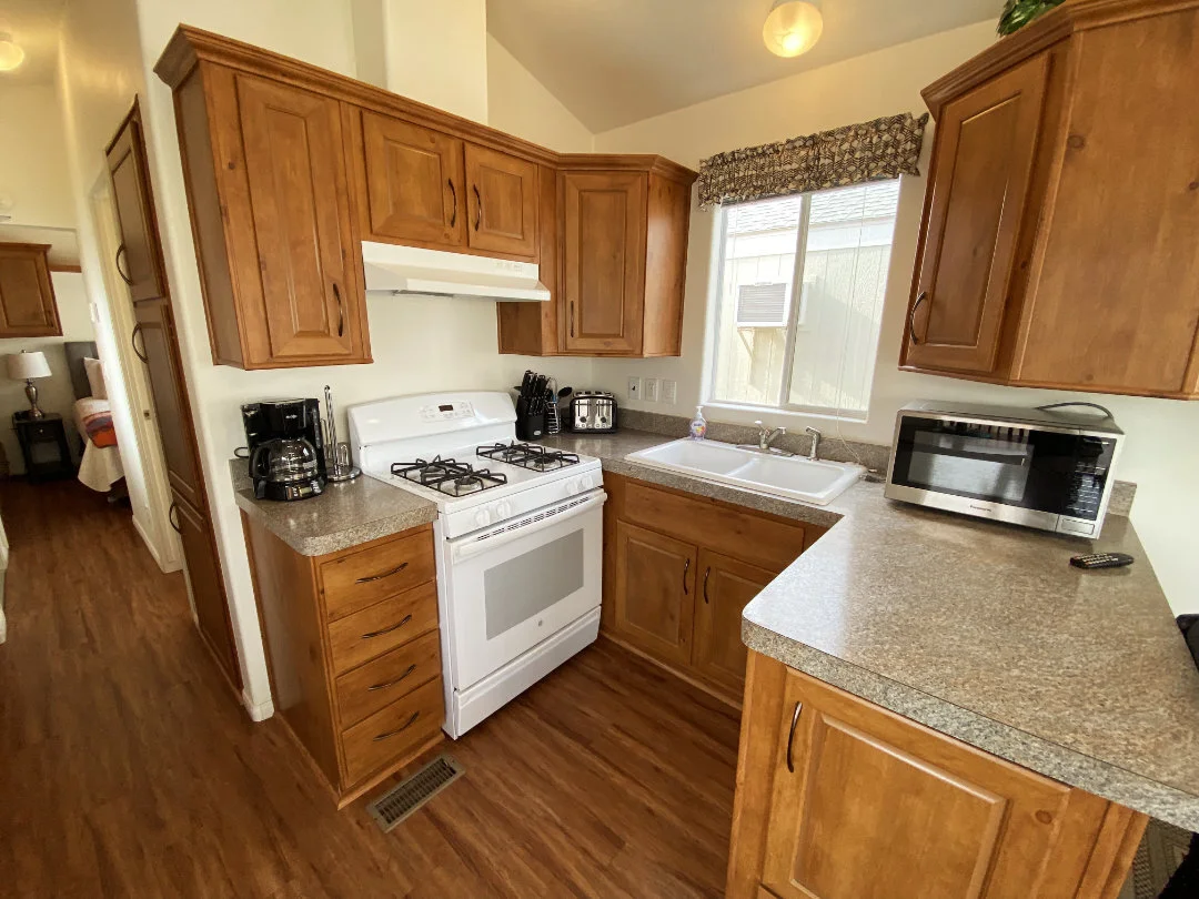 home-401-interior-3.jpg