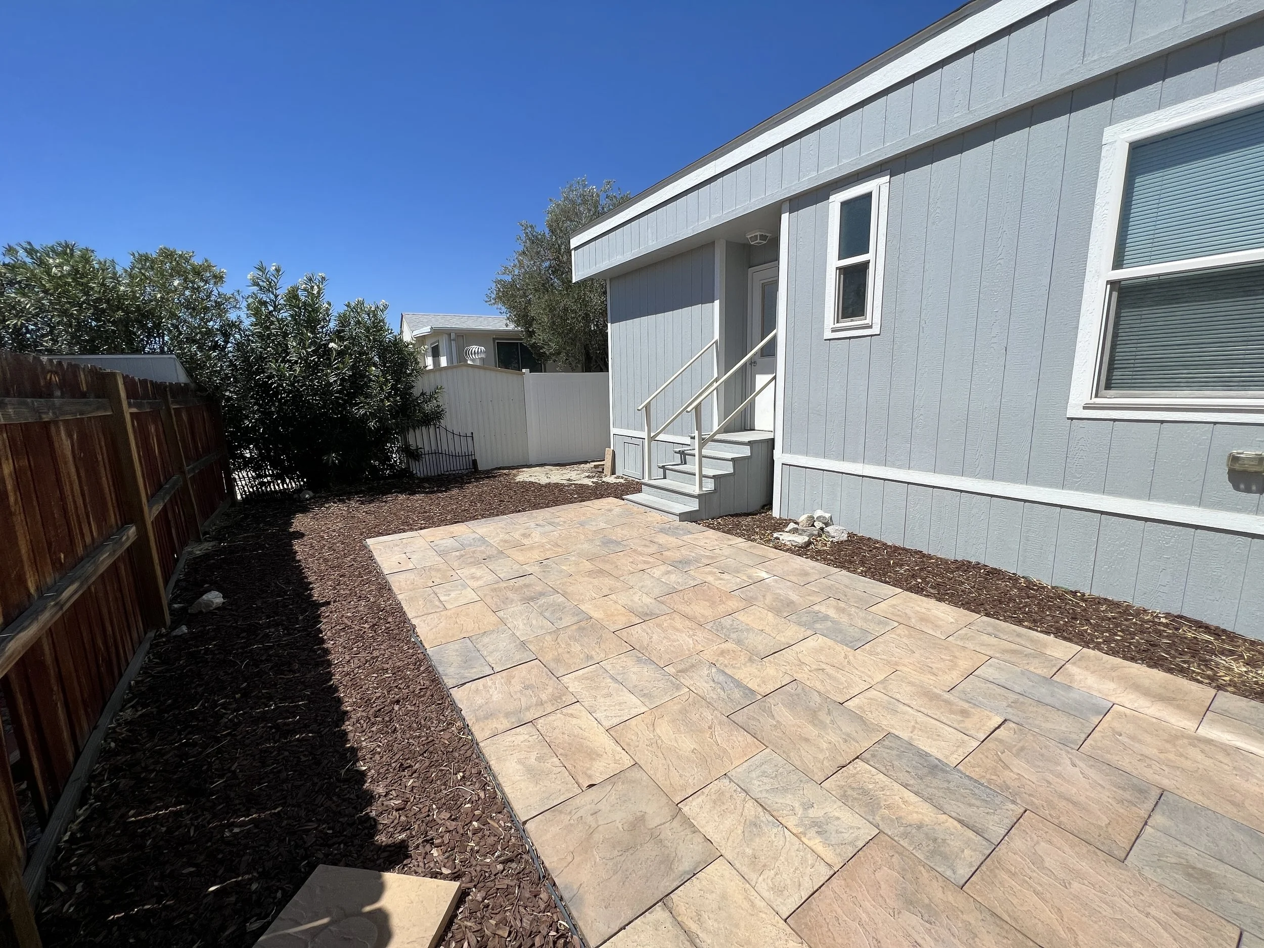 5-home-exterior-4.JPG