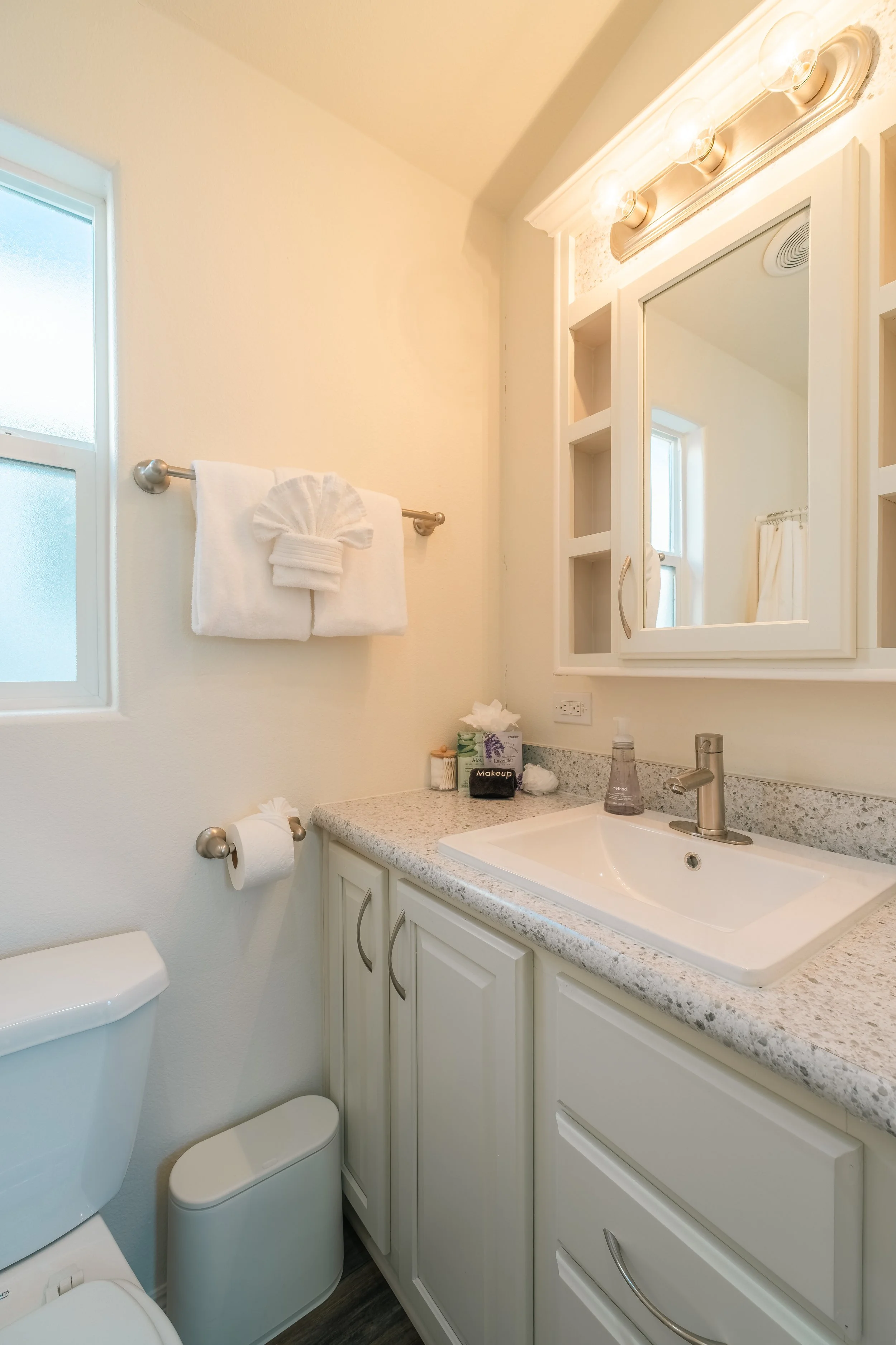 CS 449 Interior (5).jpg