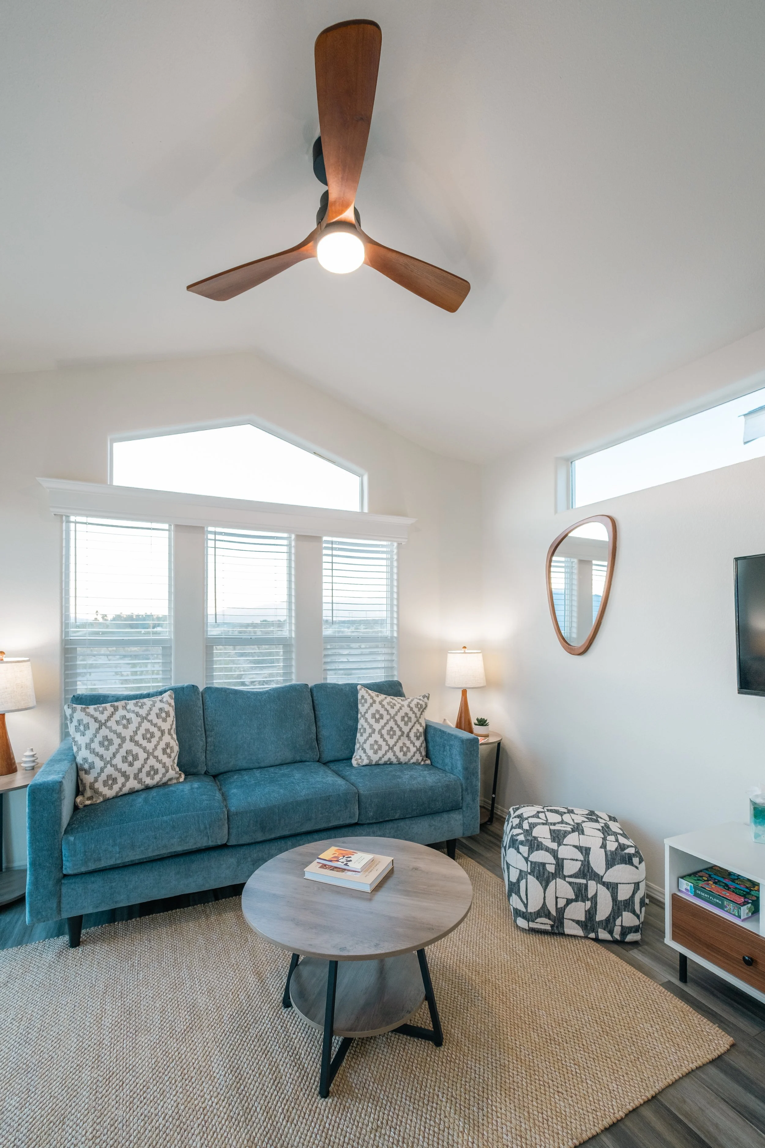 CS 449 Interior (21).jpg